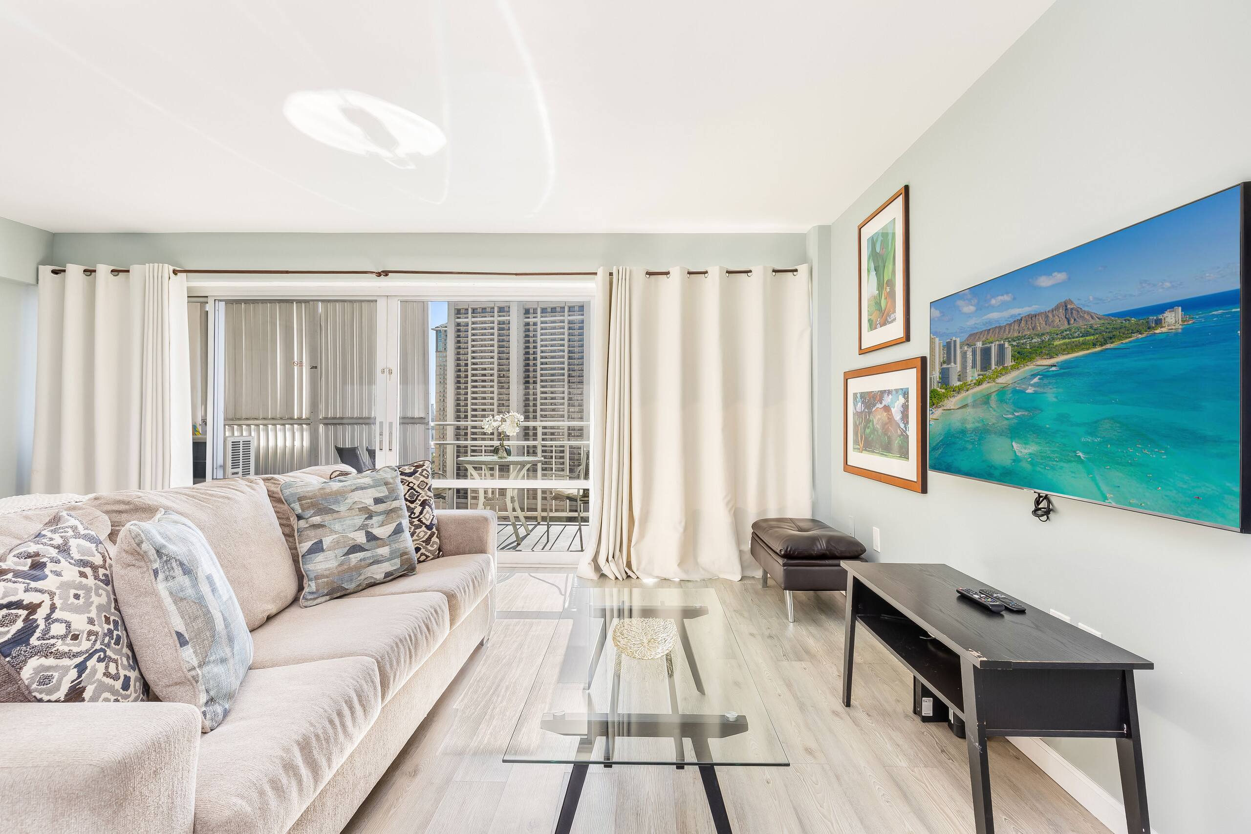 Ocean & Fireworks Condo Steps Away from the Beach - Image 3