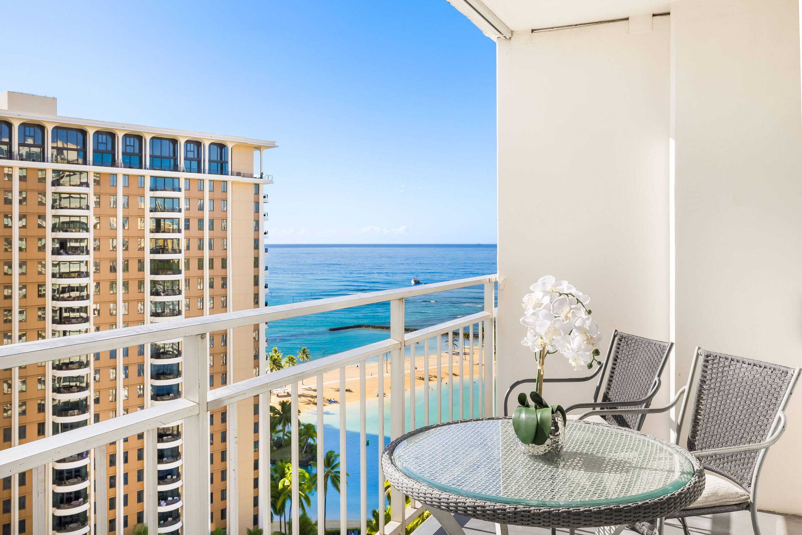Ocean & Fireworks Condo Steps Away from the Beach - Image 20
