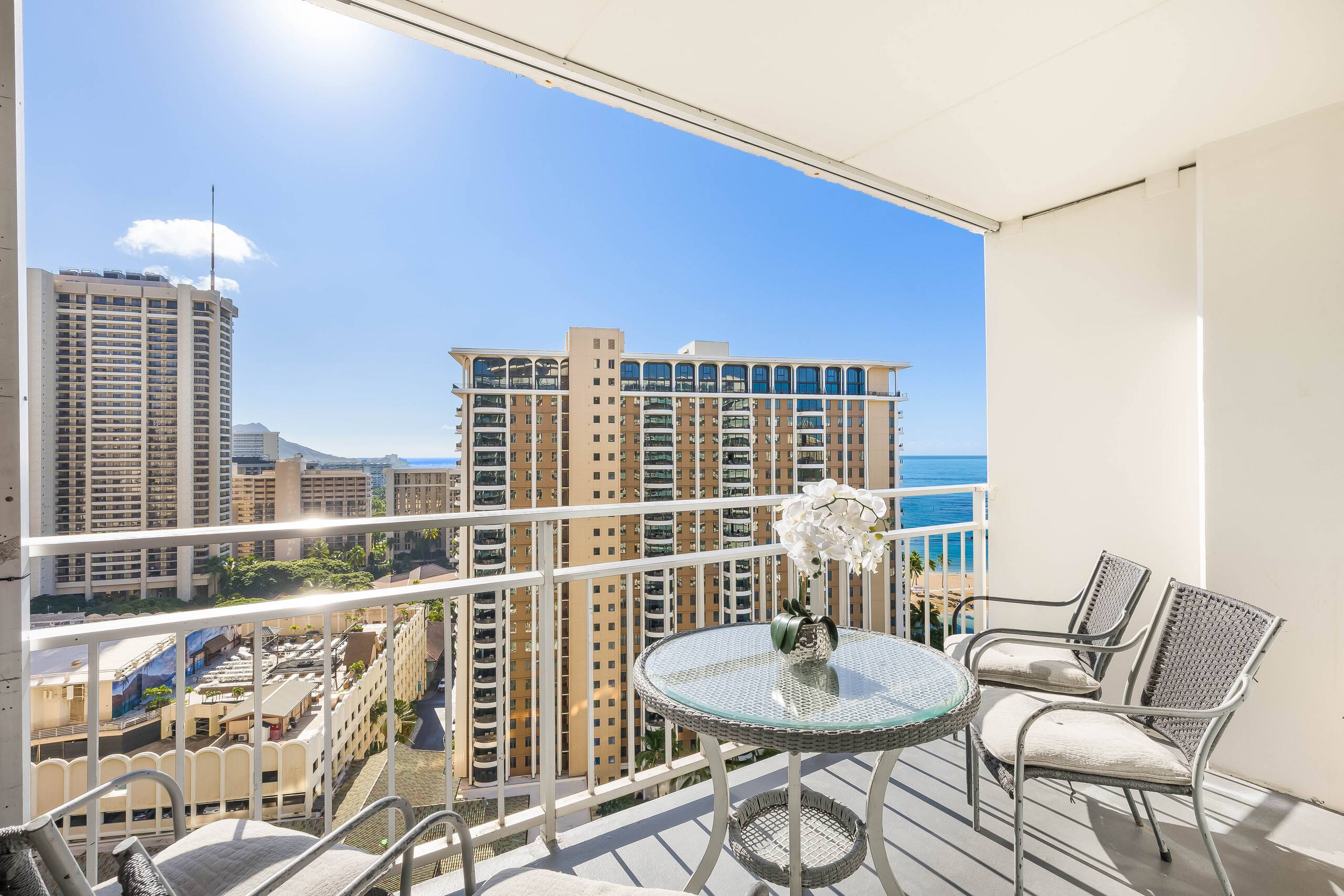 Ocean & Fireworks Condo Steps Away from the Beach - Image 21