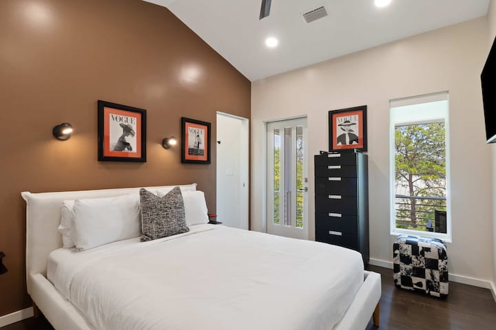 Bdrm #3 Queen (Tầng 2)