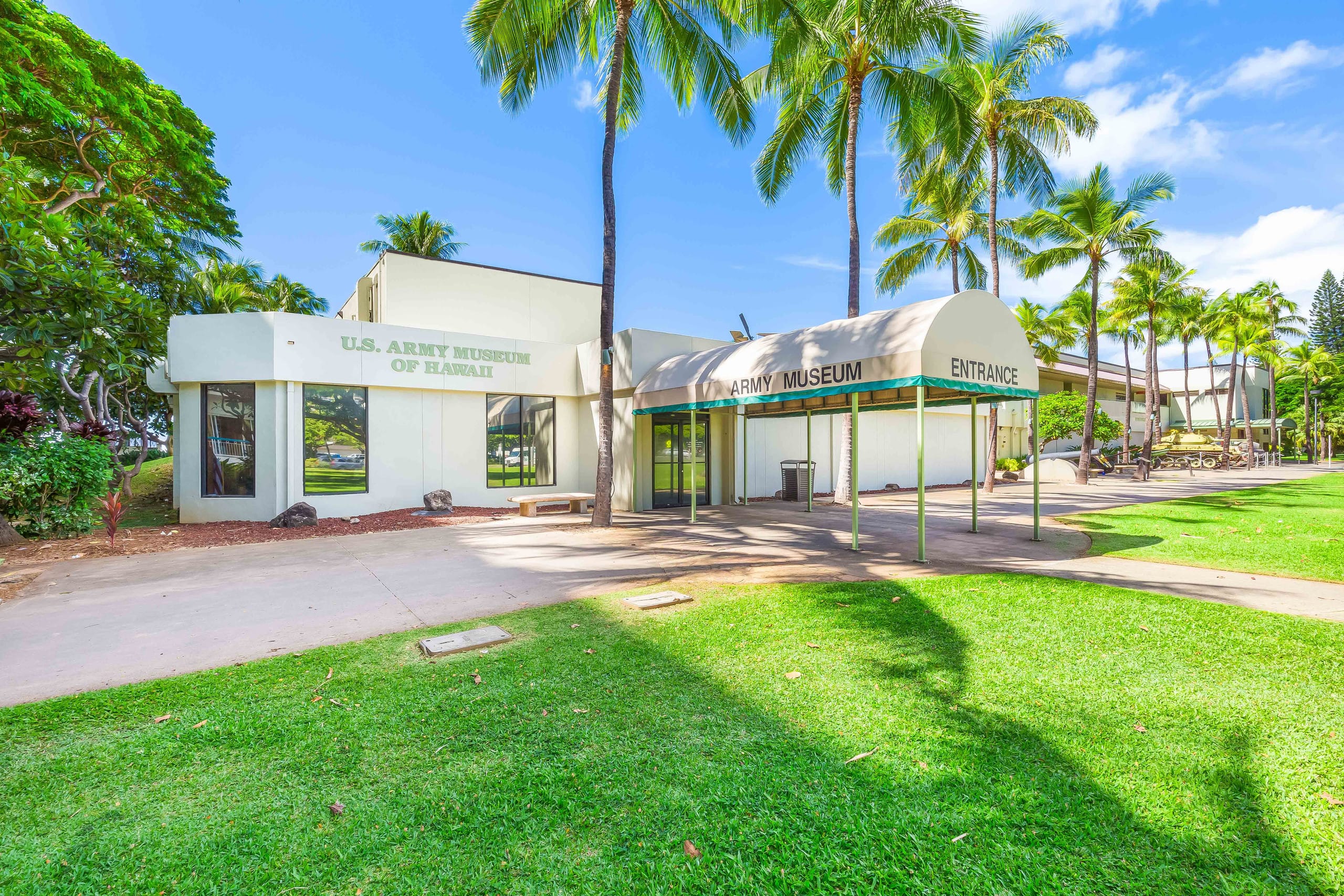 Beachfront Property w/Sand Access at Waikiki Shore - Image 45