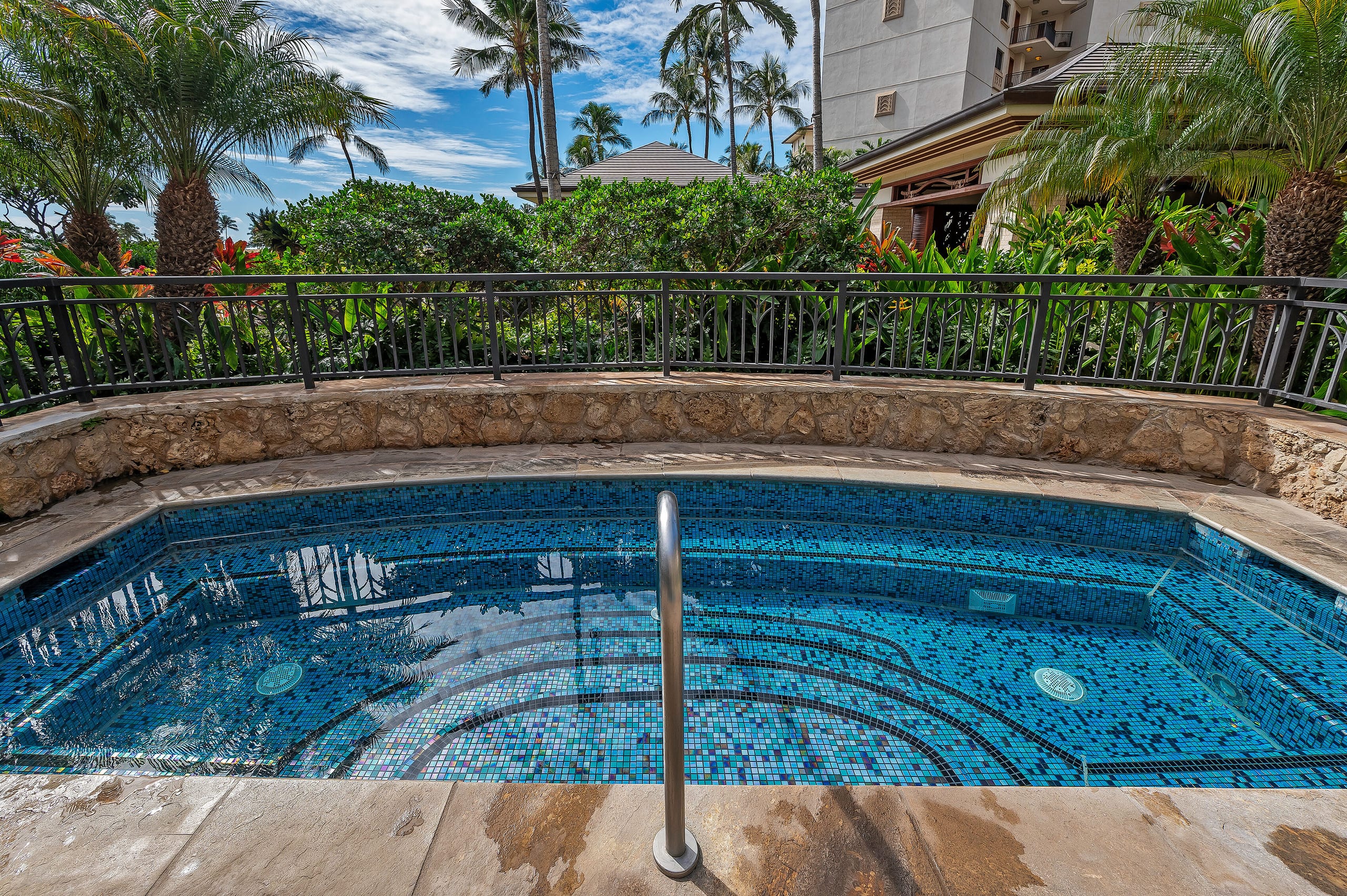 Beach Villas Poolside Resort at the Ko Olina Beach - Image 44