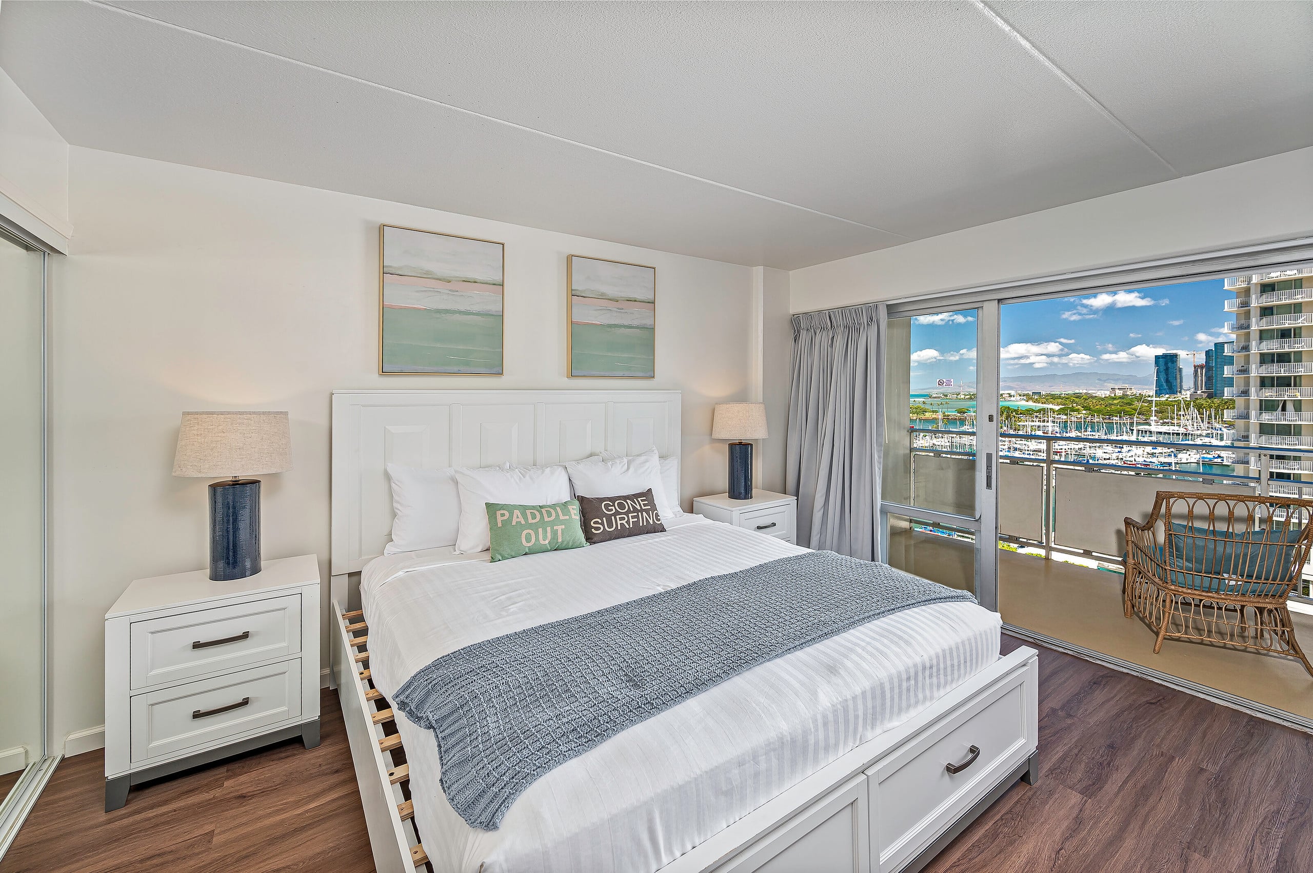 Ocean Marina View at the Ilikai Hotel by the Beach - Image 12