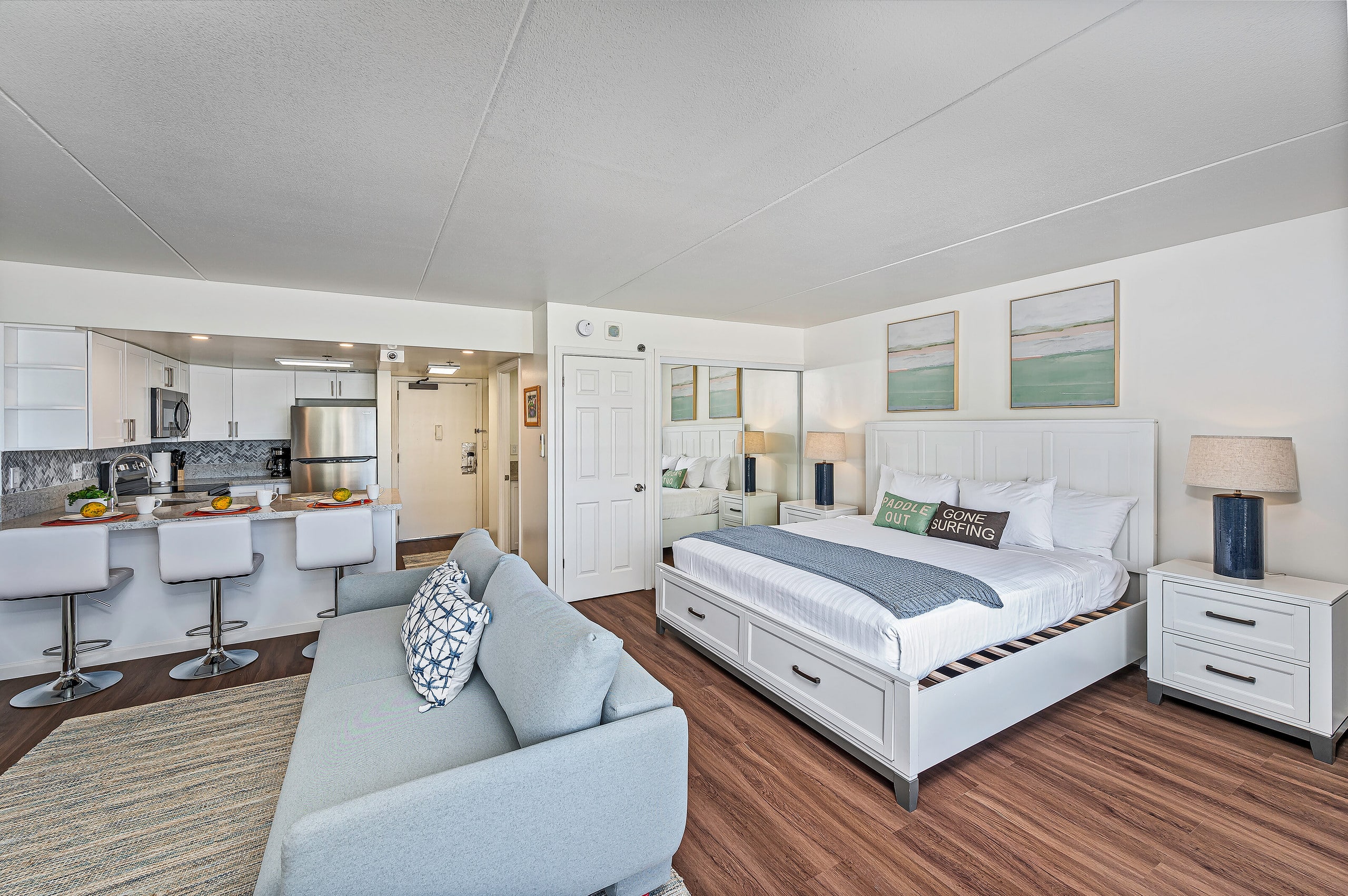 Ocean Marina View at the Ilikai Hotel by the Beach - Image 11