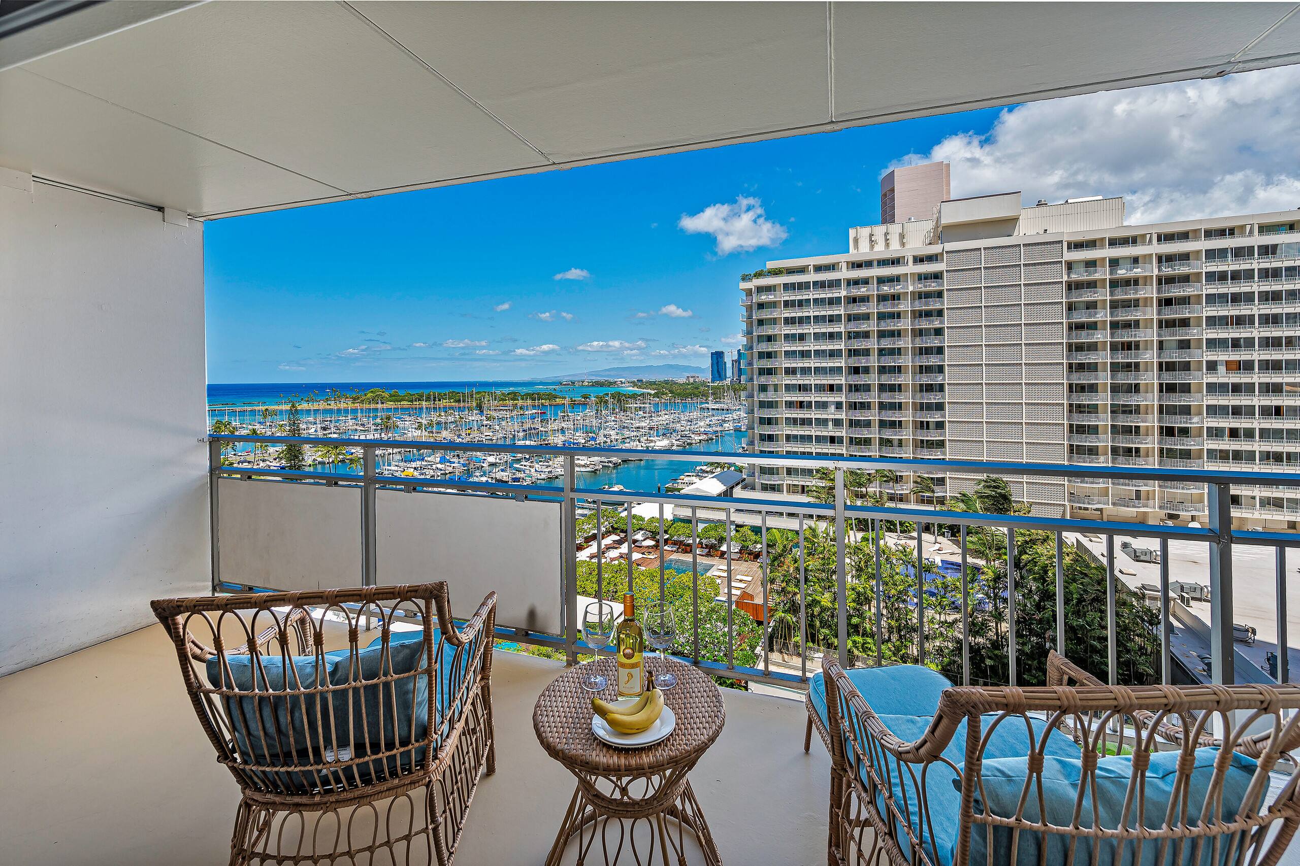 Ocean Marina View at the Ilikai Hotel by the Beach - Image 16