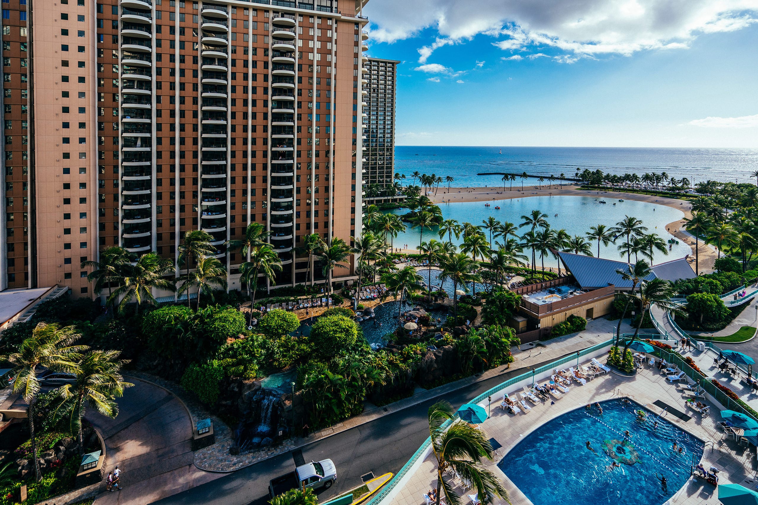 Ocean & Fireworks Views Condo at the Ilikai Hotel - Image 32