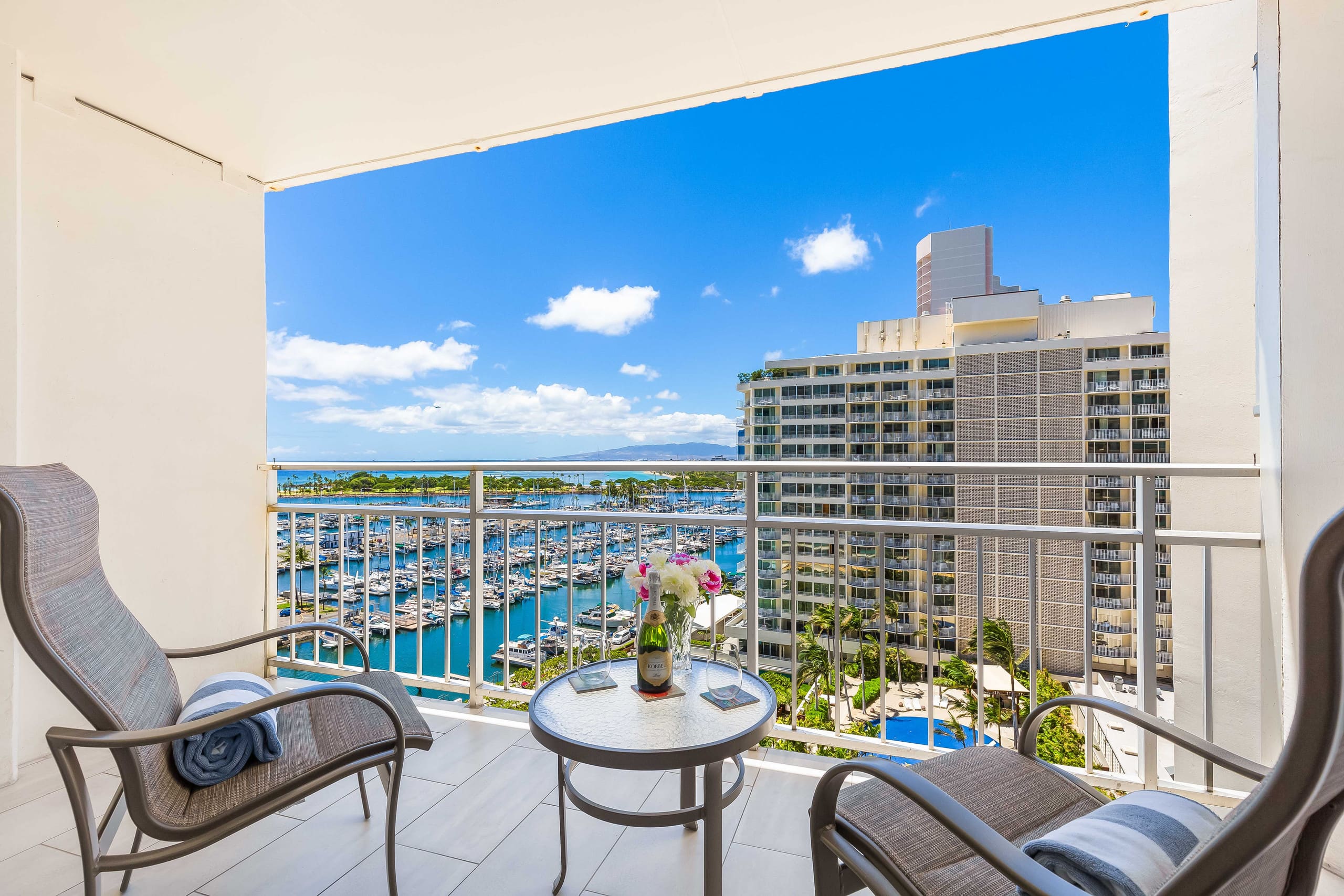 Ocean-Sunset Views at Ilikai Hotel Couples Getaway - Image 1
