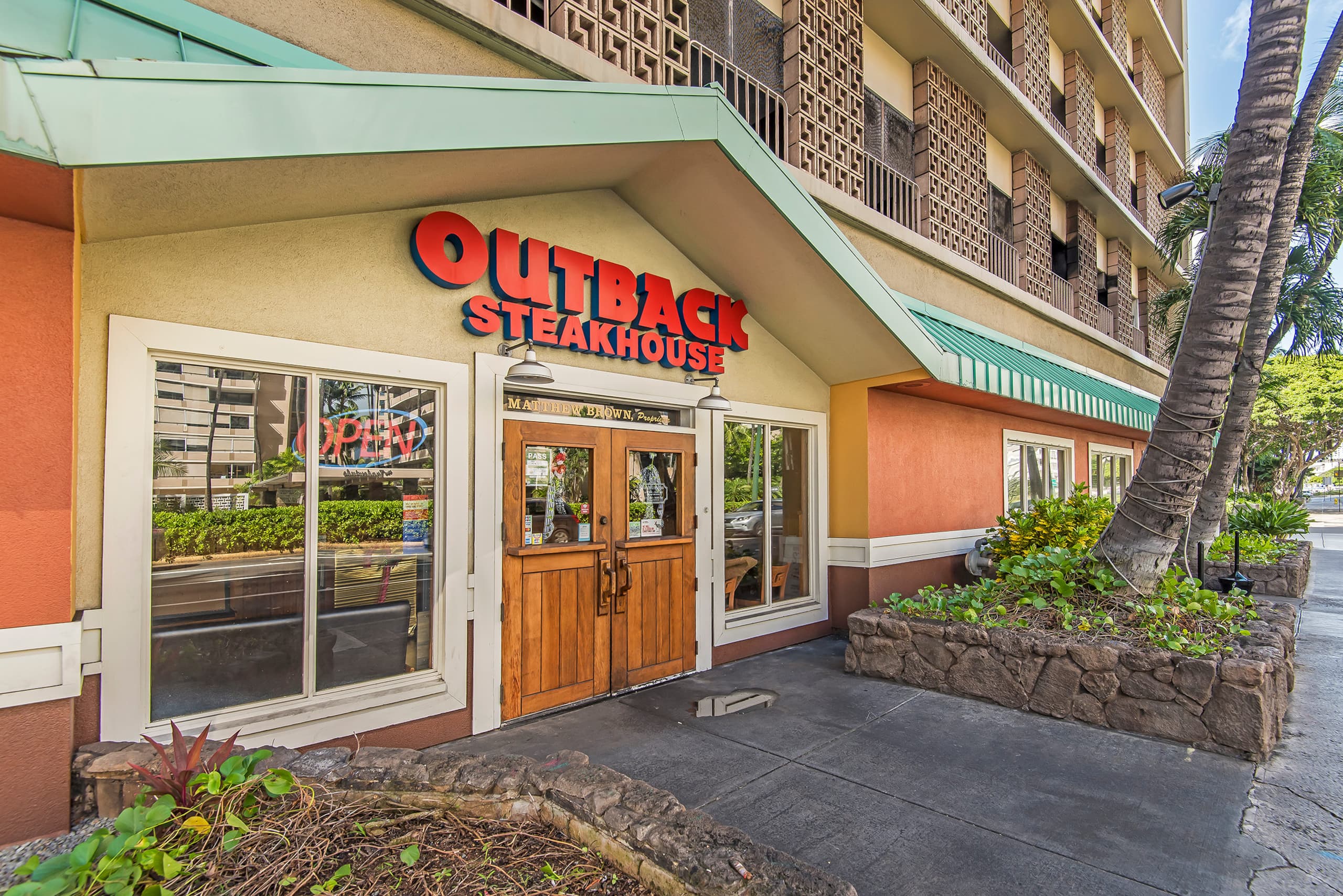 Ocean-Lagoon Condo w/Full Kitchen at Ilikai Hotel - Image 28