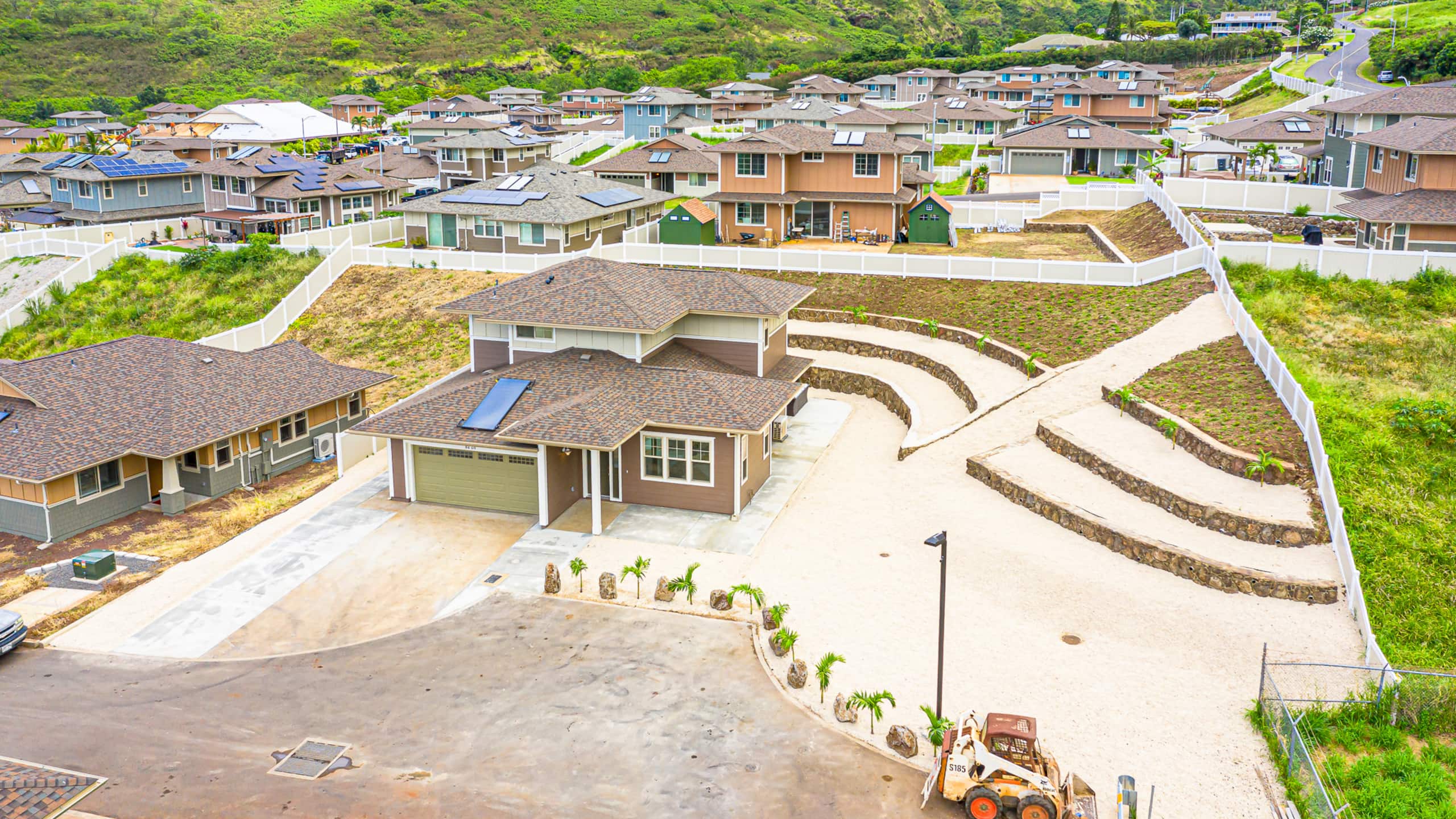 Home in Waianae · ★4.83 · 4 bedrooms · 6 beds · 3.5 private baths - Image 44
