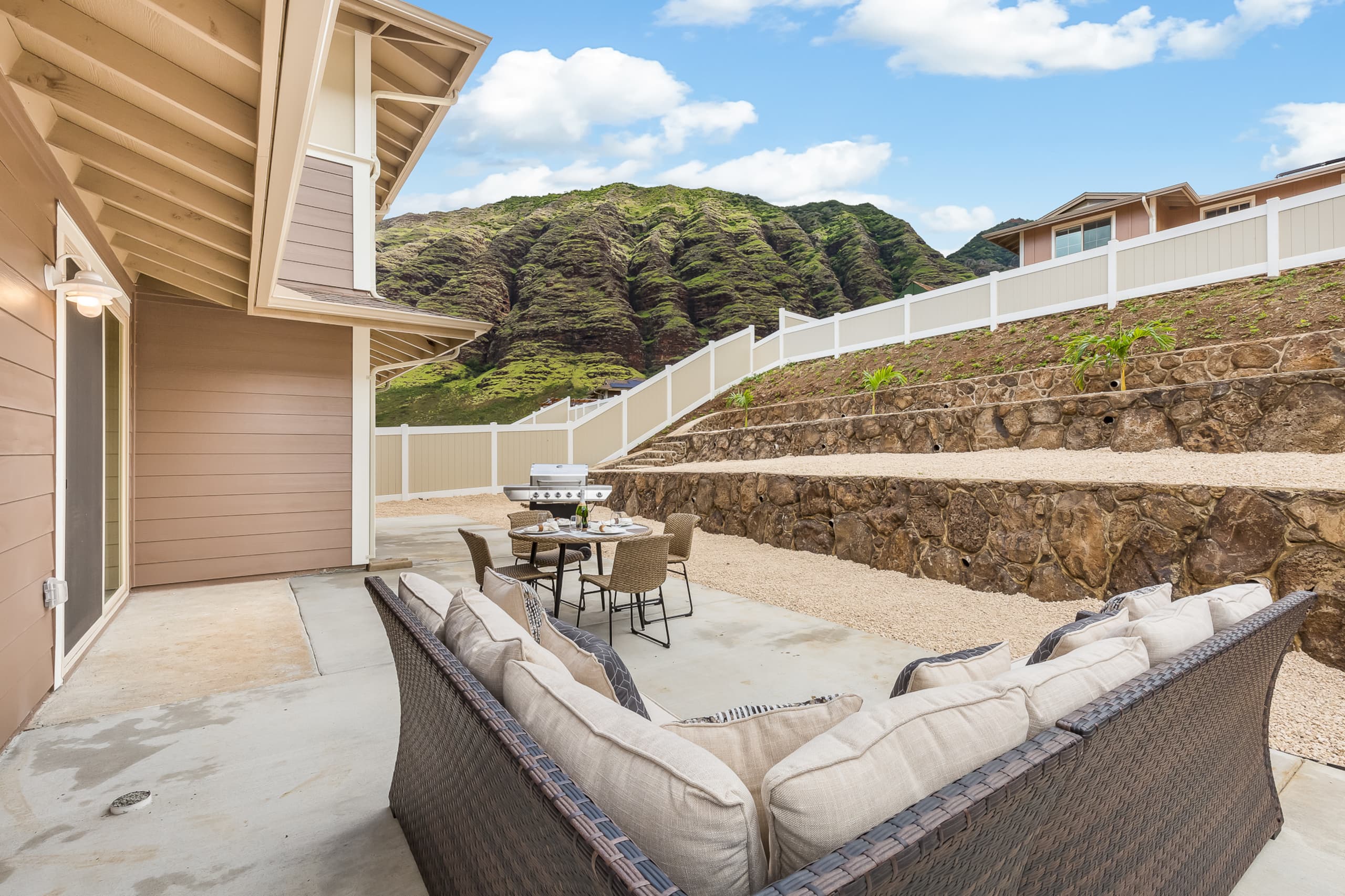 Home in Waianae · ★4.83 · 4 bedrooms · 6 beds · 3.5 private baths - Image 38