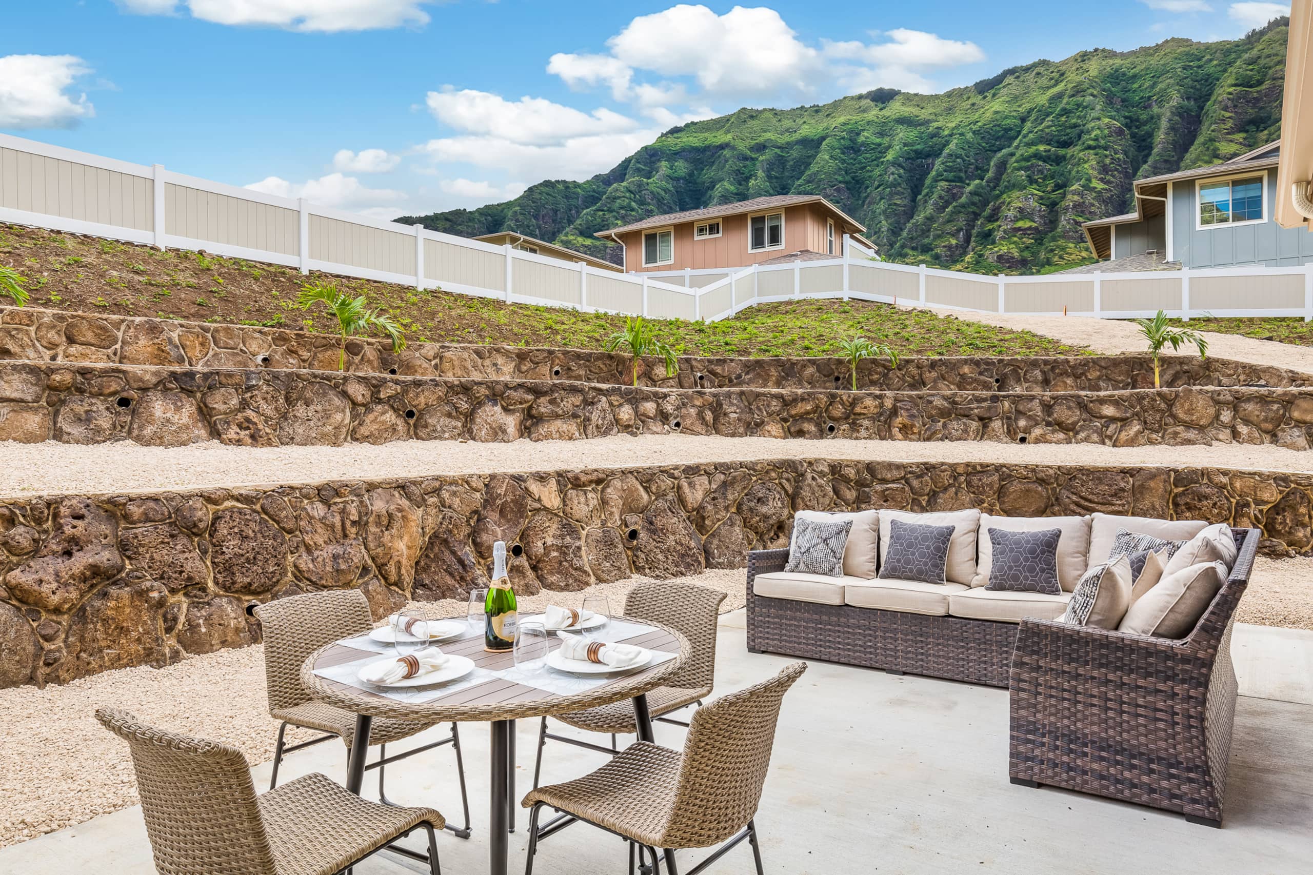 Home in Waianae · ★4.83 · 4 bedrooms · 6 beds · 3.5 private baths - Image 36