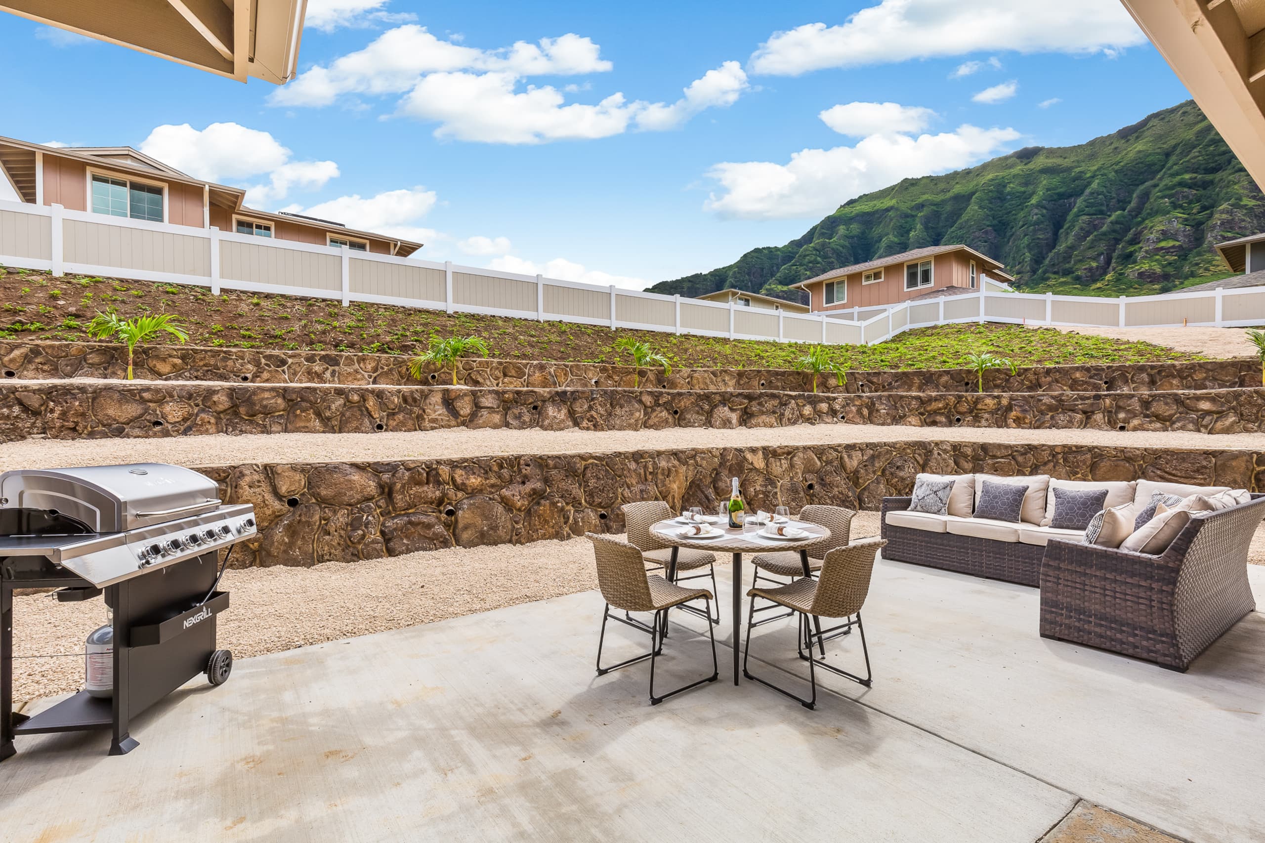 Home in Waianae · ★4.83 · 4 bedrooms · 6 beds · 3.5 private baths - Image 37