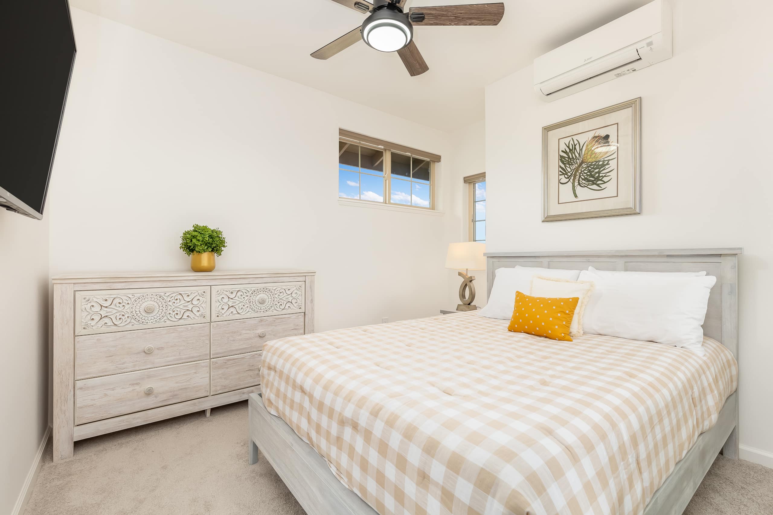 Home in Waianae · ★4.83 · 4 bedrooms · 6 beds · 3.5 private baths - Image 2