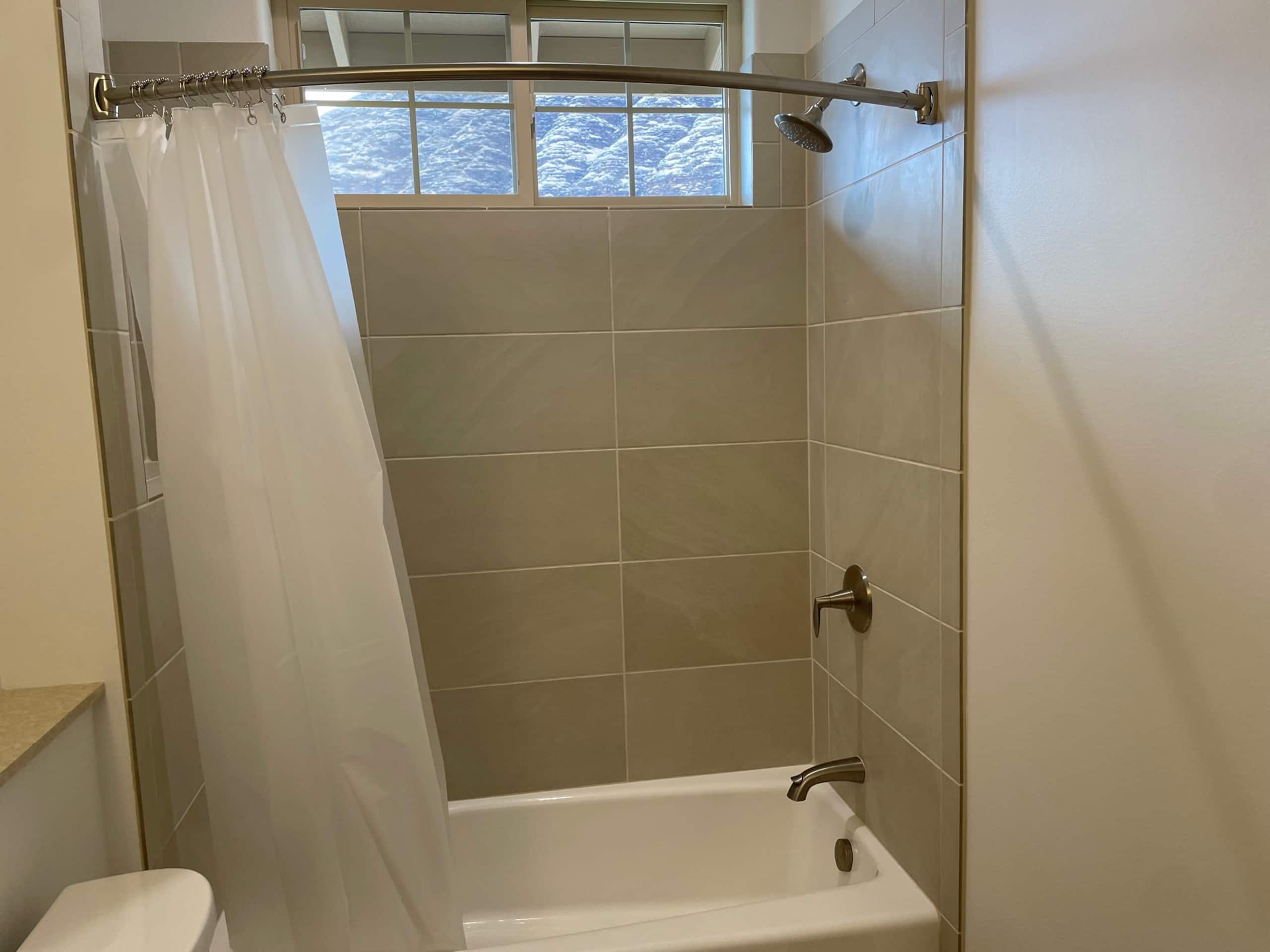 Home in Waianae · ★4.83 · 4 bedrooms · 6 beds · 3.5 private baths - Image 32