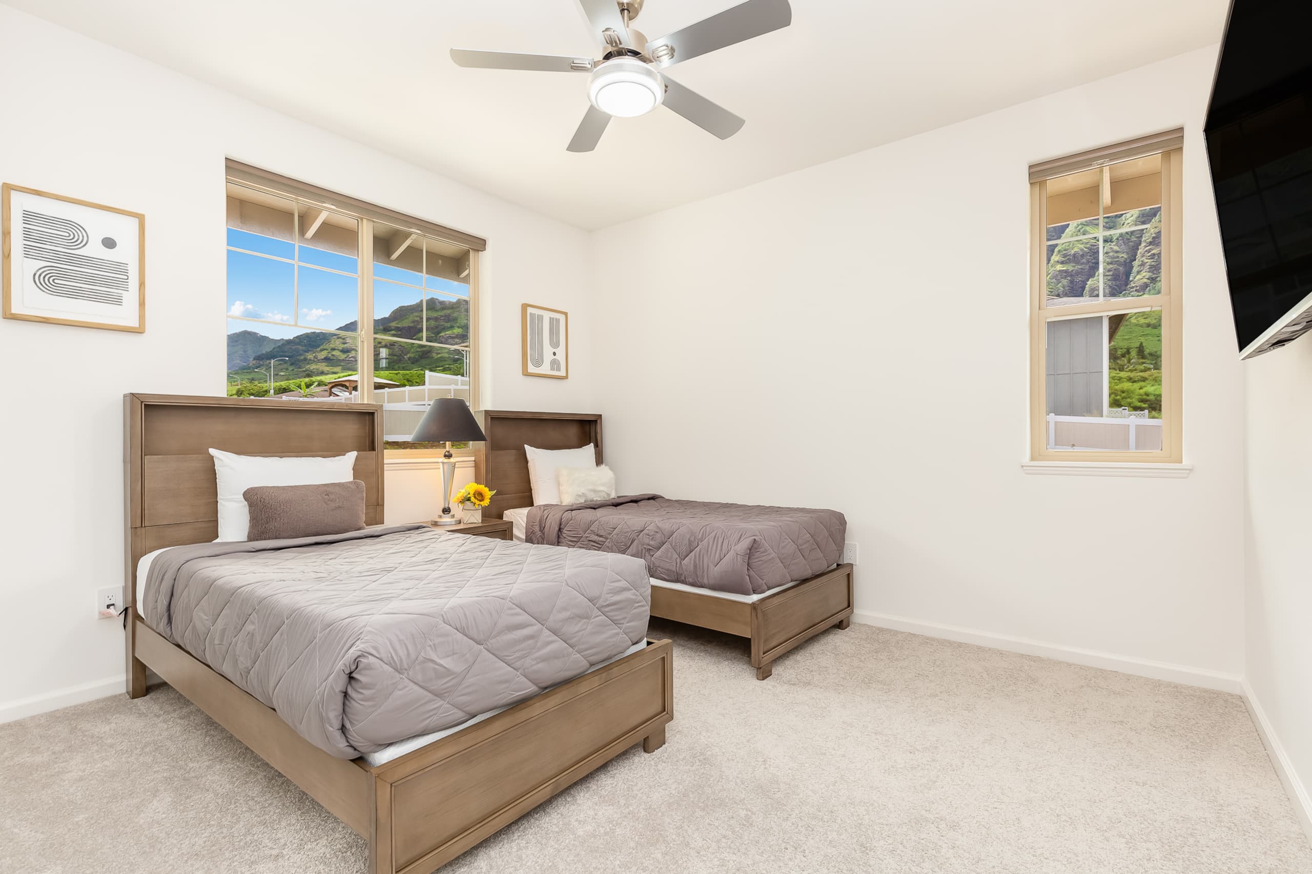 Home in Waianae · ★4.83 · 4 bedrooms · 6 beds · 3.5 private baths - Image 4