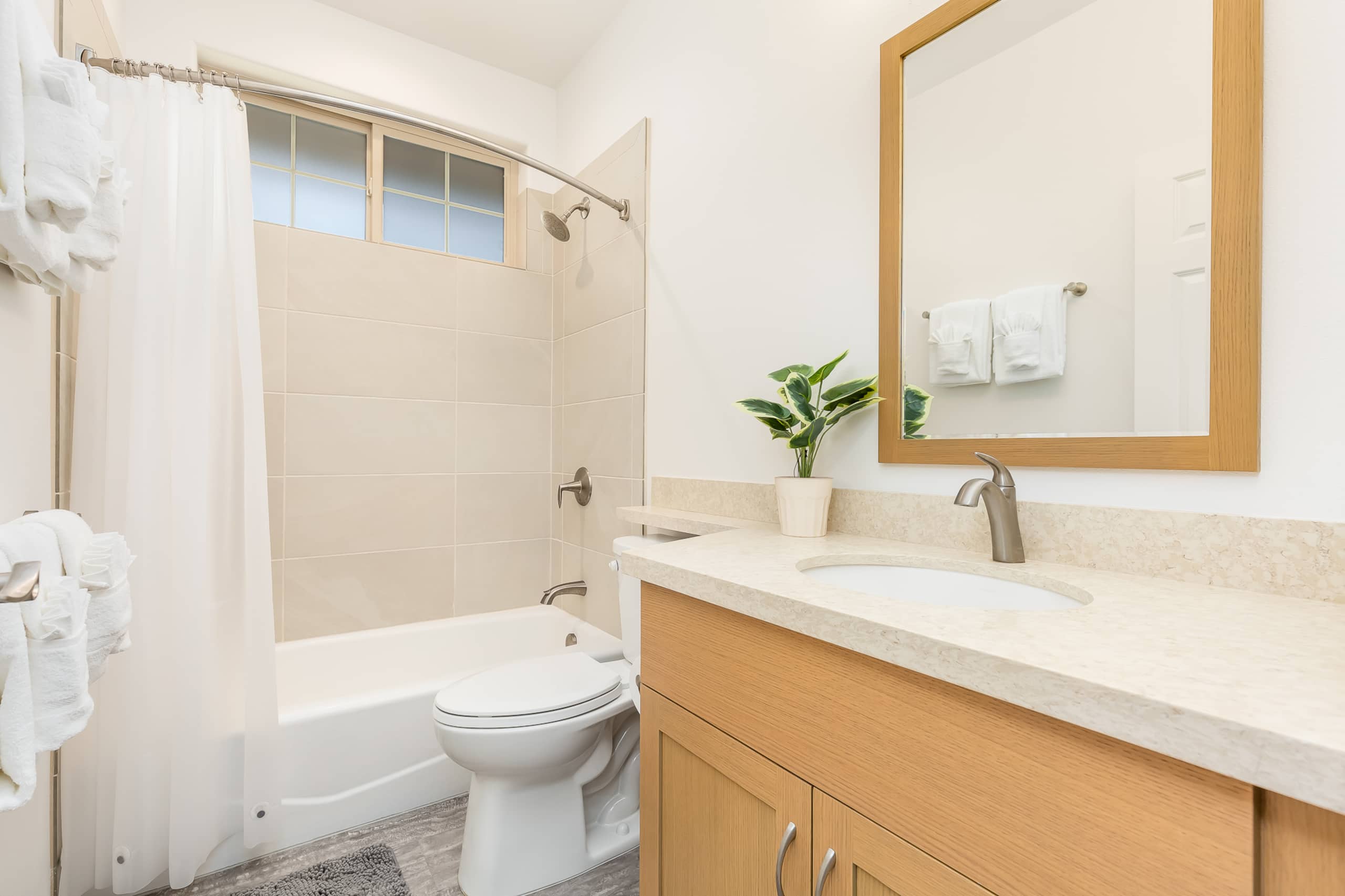 Home in Waianae · ★4.83 · 4 bedrooms · 6 beds · 3.5 private baths - Image 30