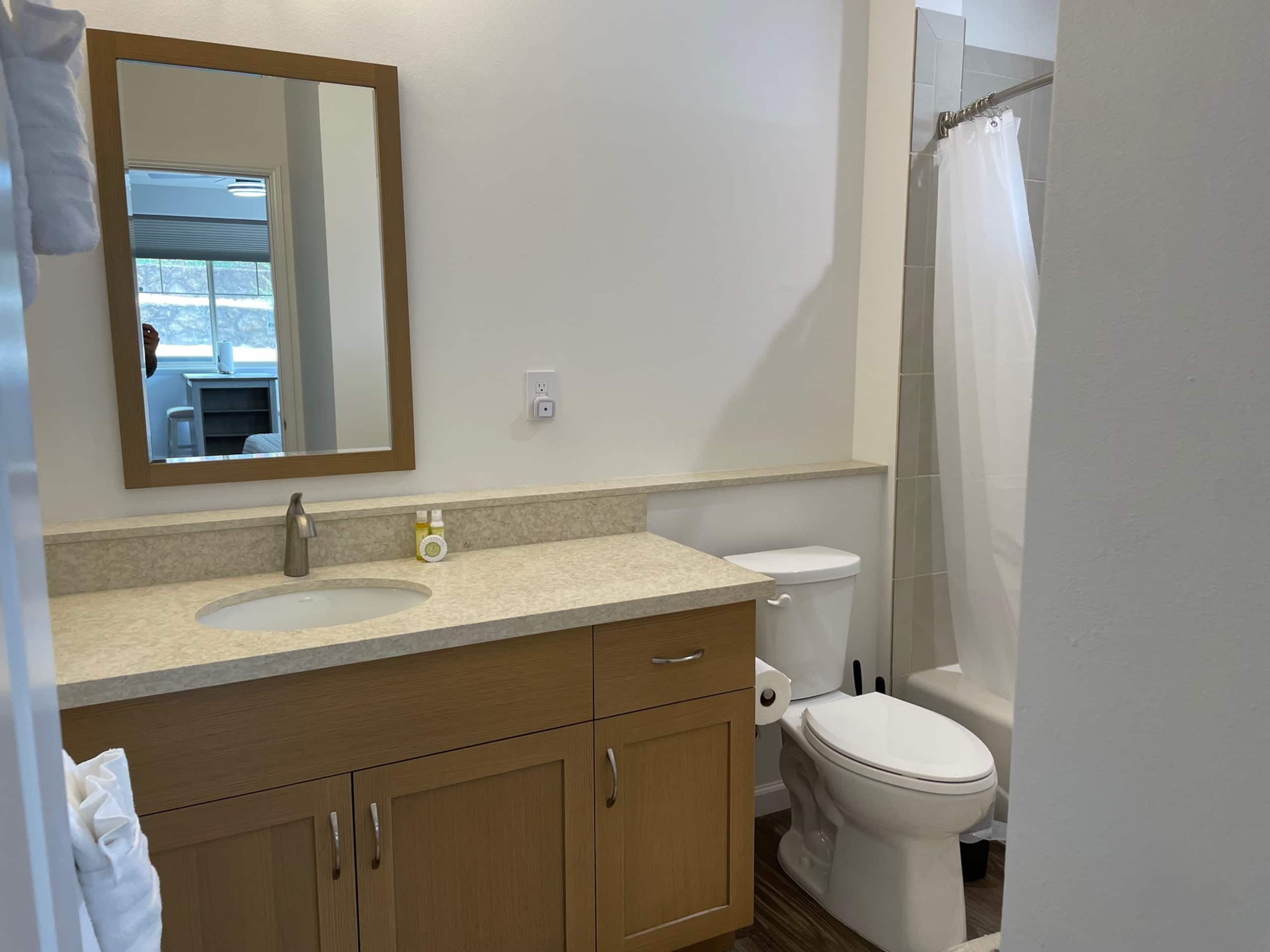 Home in Waianae · ★4.83 · 4 bedrooms · 6 beds · 3.5 private baths - Image 31