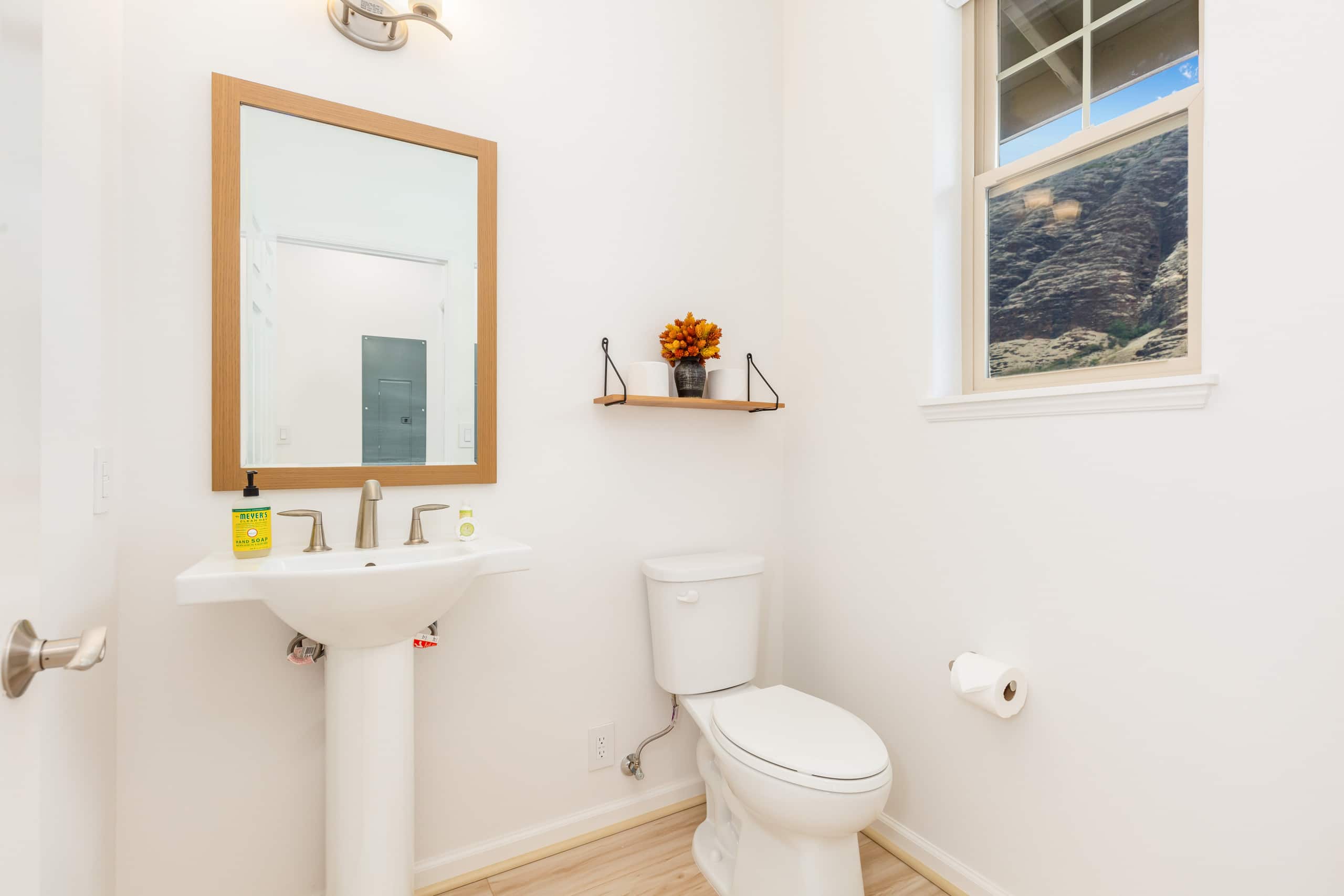 Home in Waianae · ★4.78 · 4 bedrooms · 5 beds · 2.5 private baths - Image 27