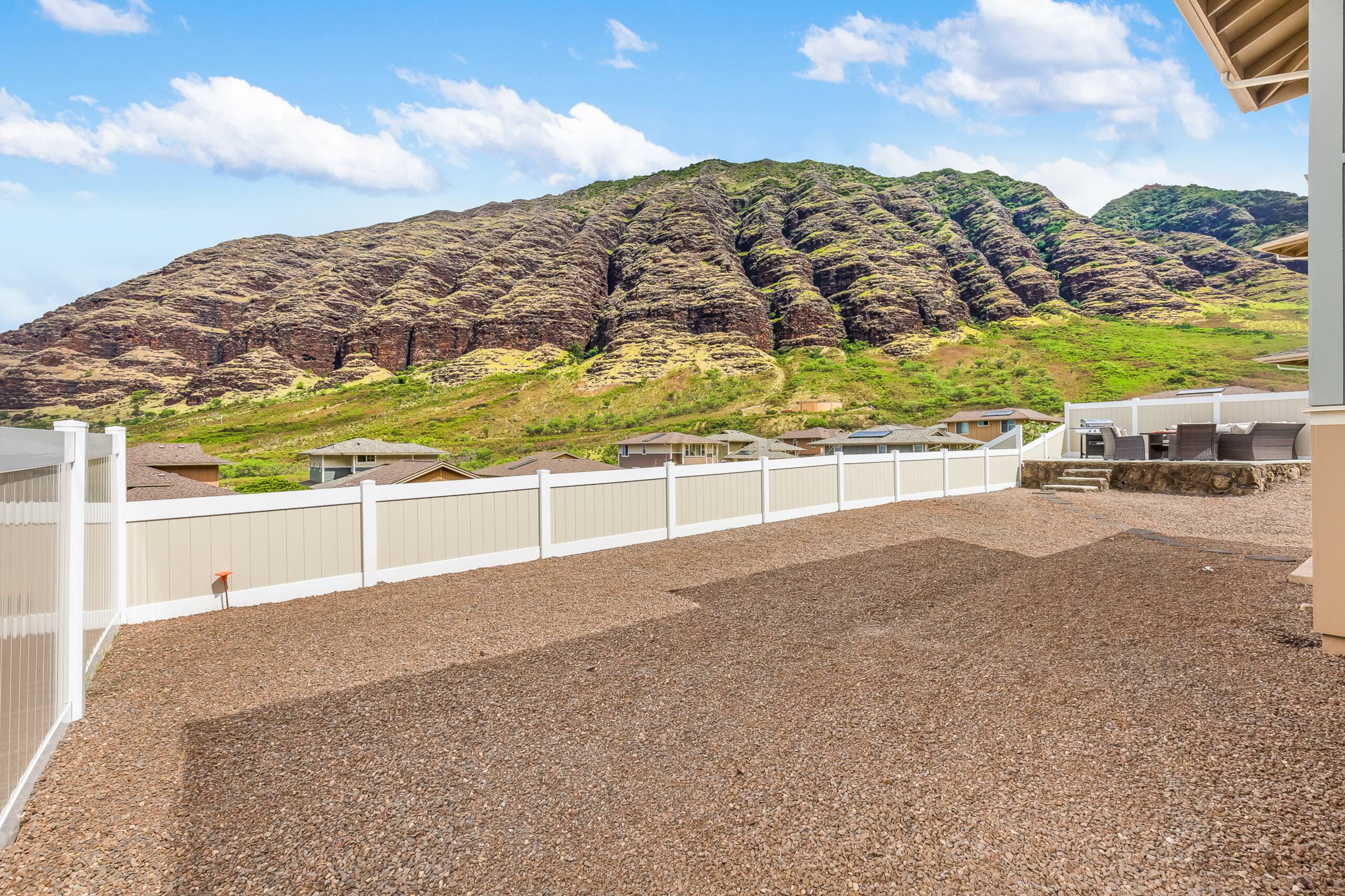 Home in Waianae · ★4.89 · 3 bedrooms · 5 beds · 2.5 private baths - Image 41