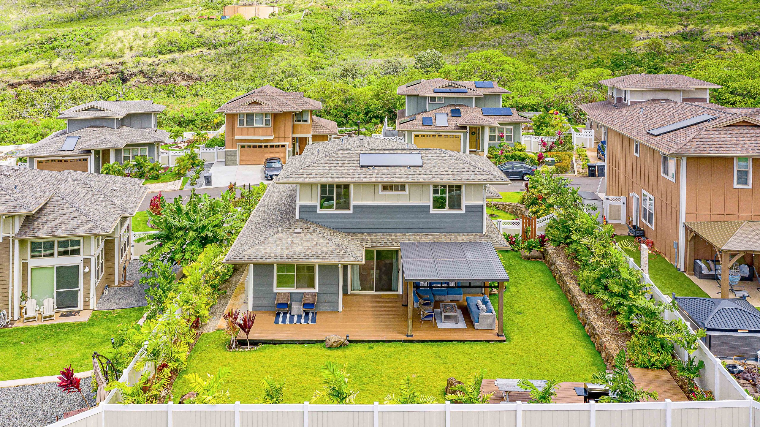 Home in Waianae · ★4.86 · 4 bedrooms · 5 beds · 2.5 baths - Image 53