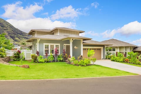 Ocean View Home in Gated Makaha Valley Near Beach