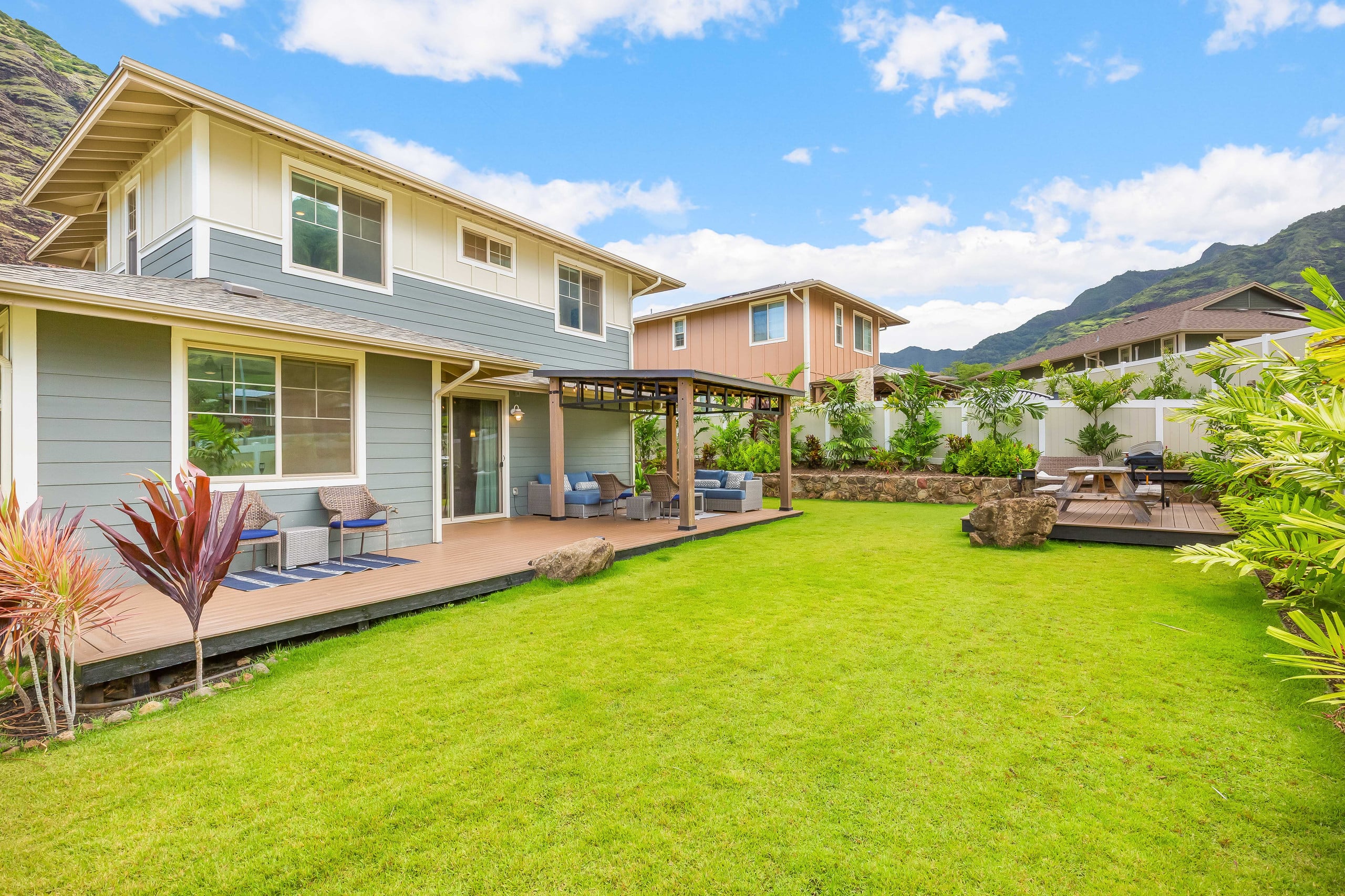 Home in Waianae · ★4.86 · 4 bedrooms · 5 beds · 2.5 baths - Image 45