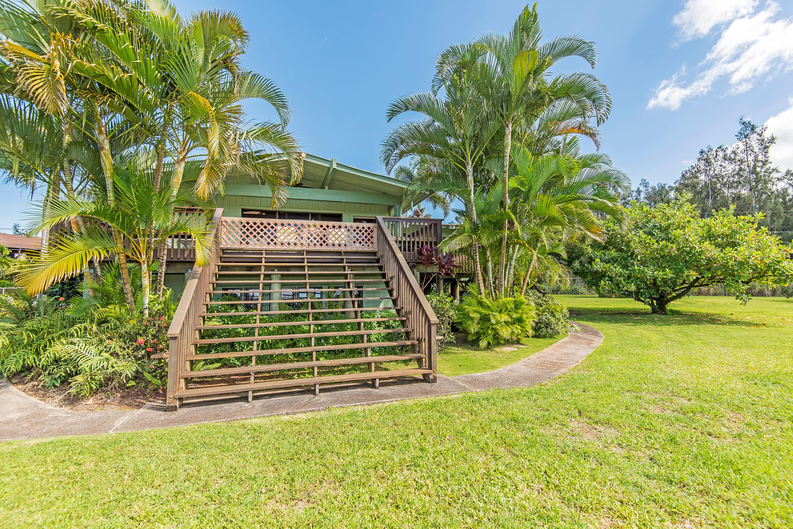 North Shore Rural Serene Home with Ocean-MT Views - Photo 40