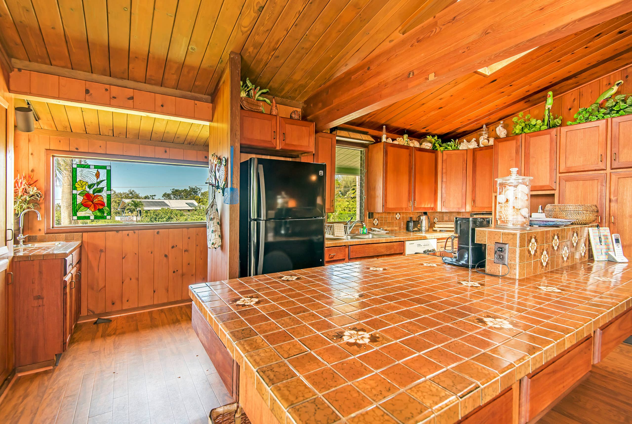 North Shore Rural Serene Home with Ocean-MT Views - Photo 15