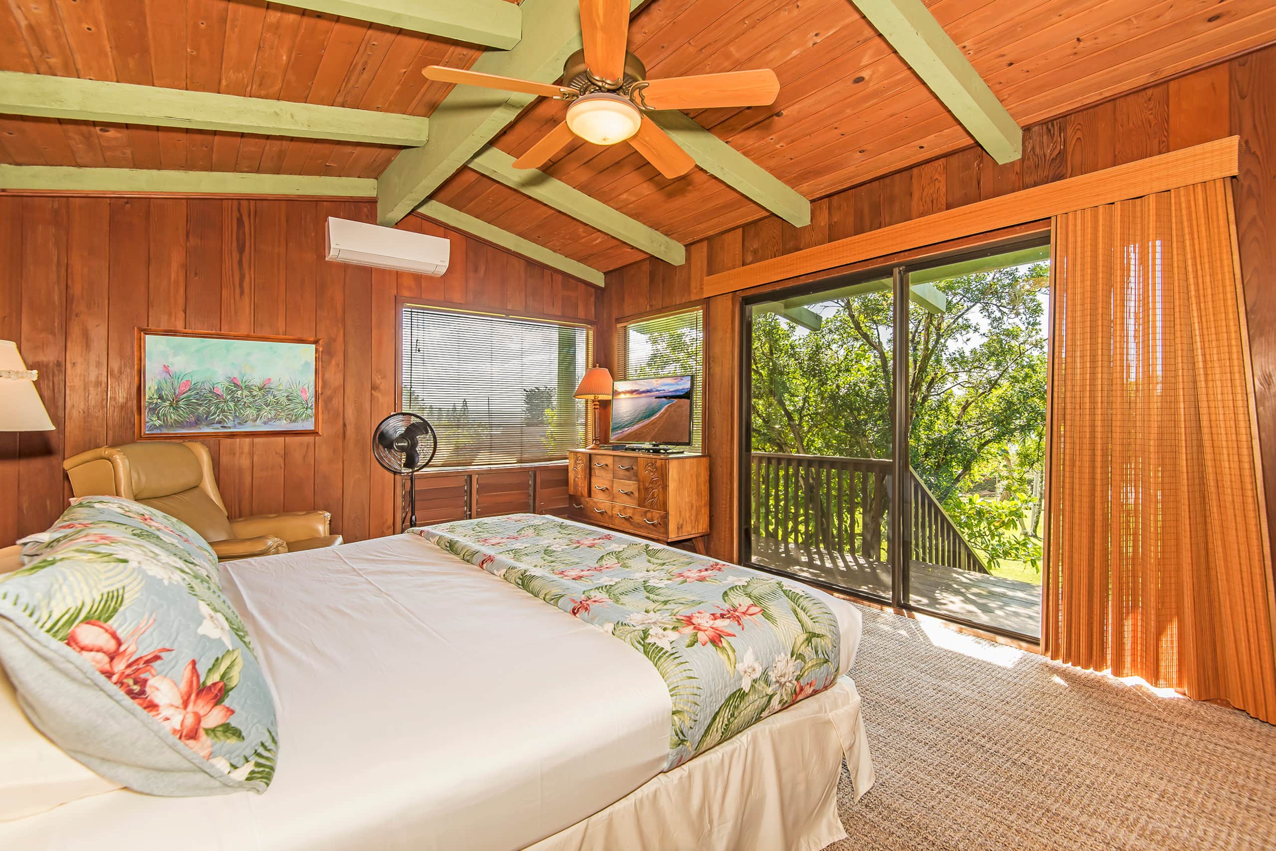 North Shore Rural Serene Home with Ocean-MT Views - Photo 2
