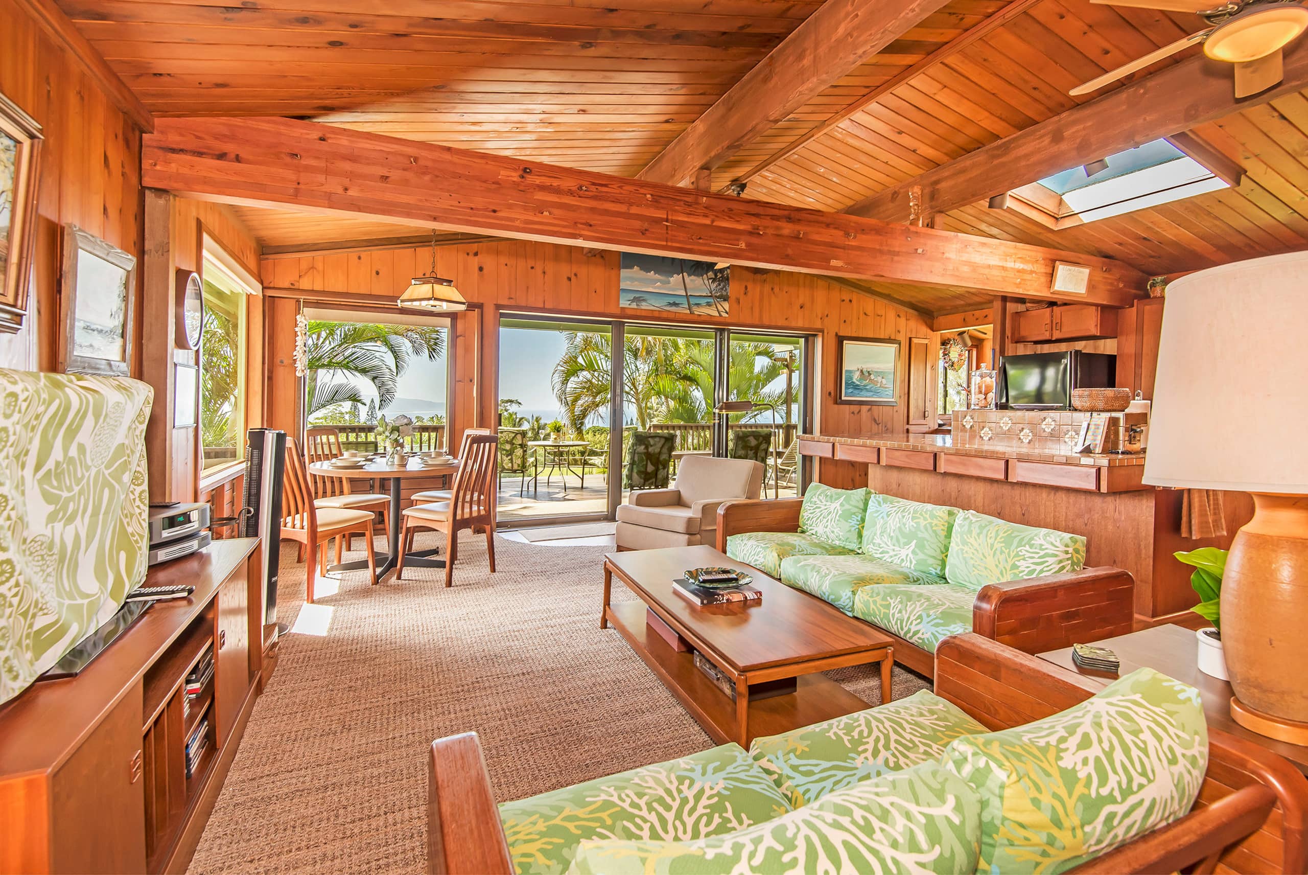 North Shore Rural Serene Home with Ocean-MT Views - Photo 5