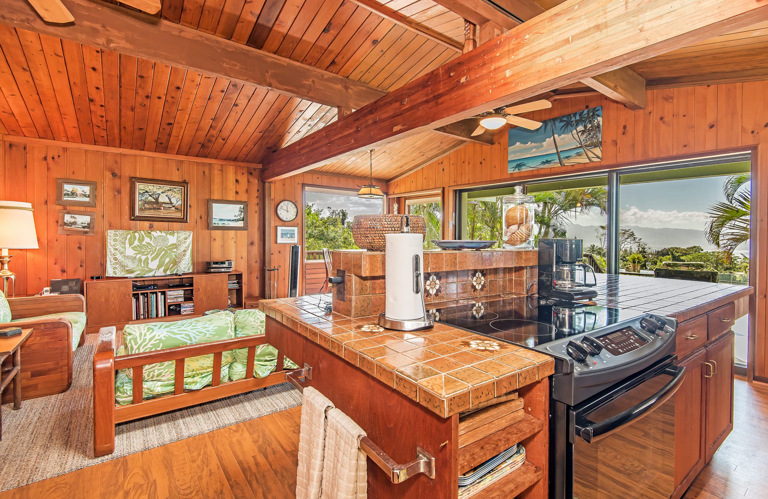North Shore Rural Serene Home with Ocean-MT Views - Photo 8