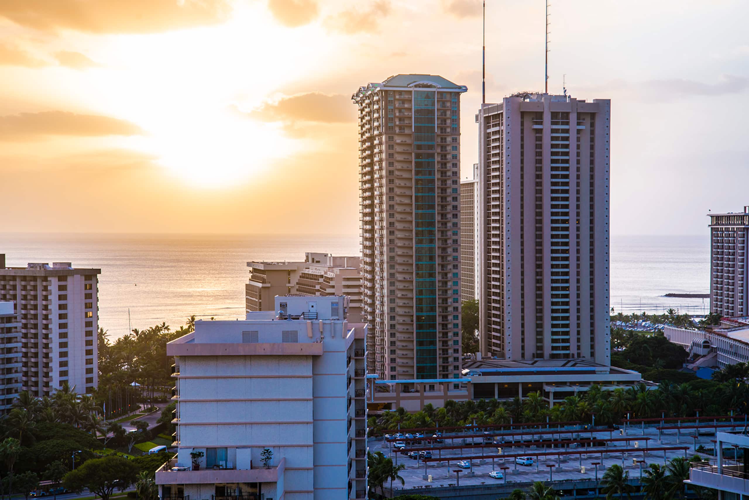 Condo in Honolulu · ★4.75 · 3 bedrooms · 3 beds · 3 private baths - Image 53