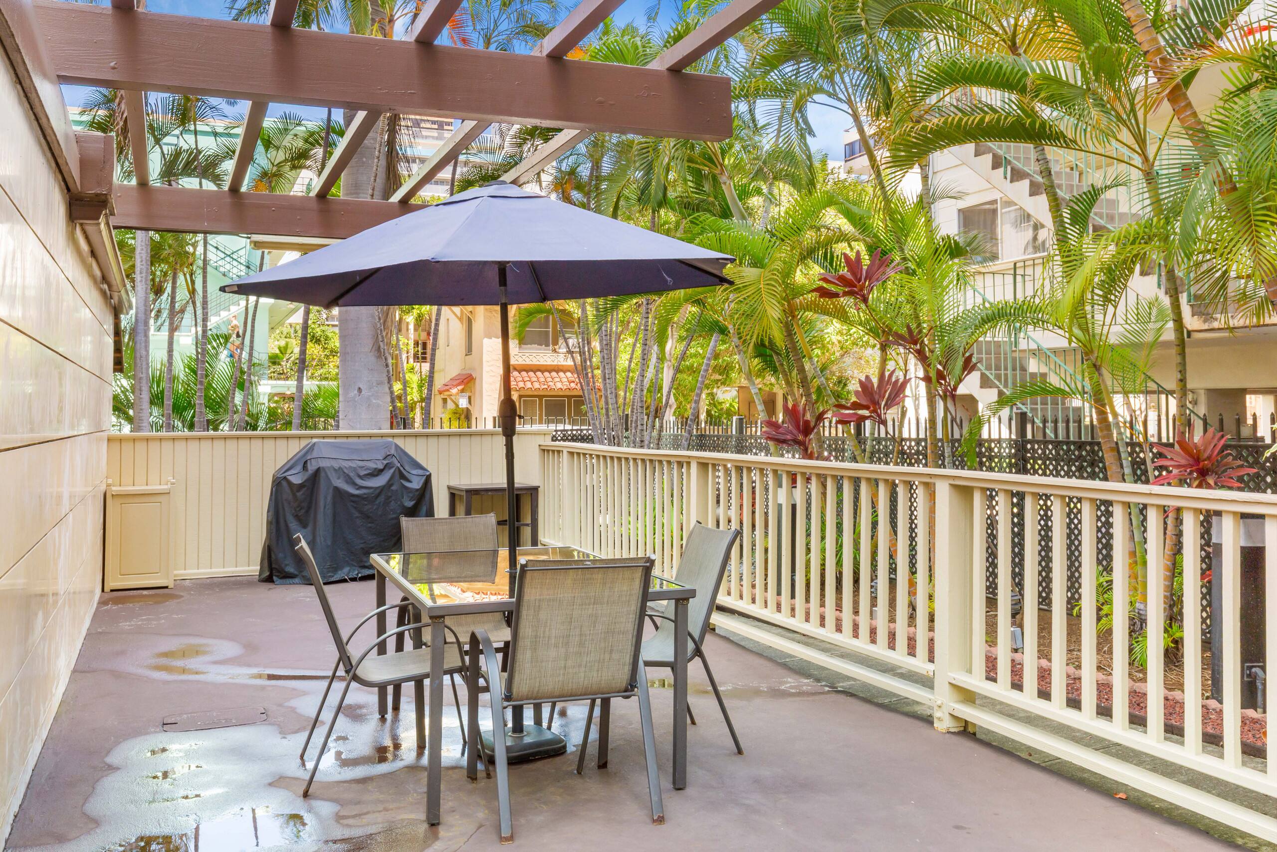 Condo in Honolulu · ★4.75 · 3 bedrooms · 3 beds · 3 private baths - Image 52