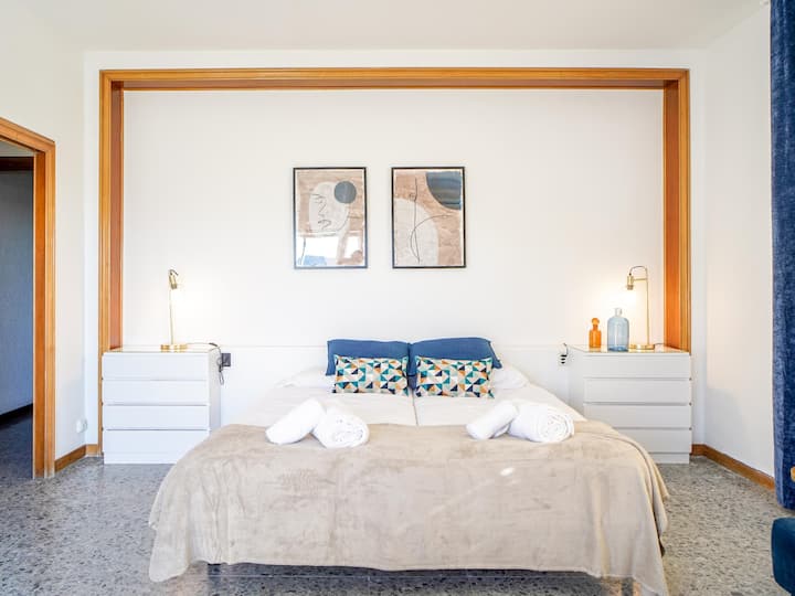 Bed&BCN Hills House with swimming pool
