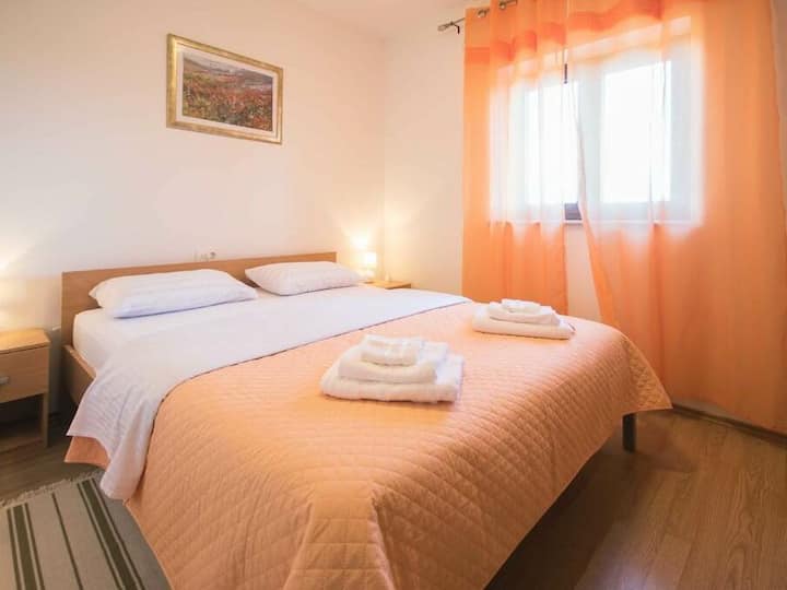 Udobne, elegantne i mirne – spavaće sobe u vili Green House stvorene su za duboki odmor.