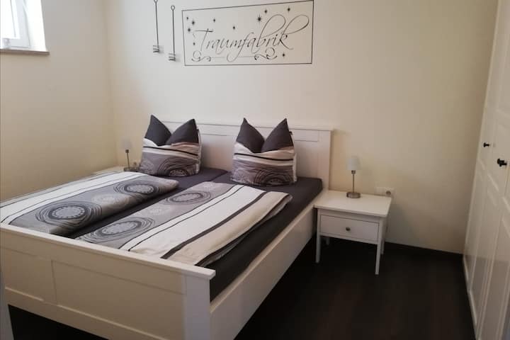 Malá továreň snov