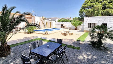 California Villa large garden, private pool