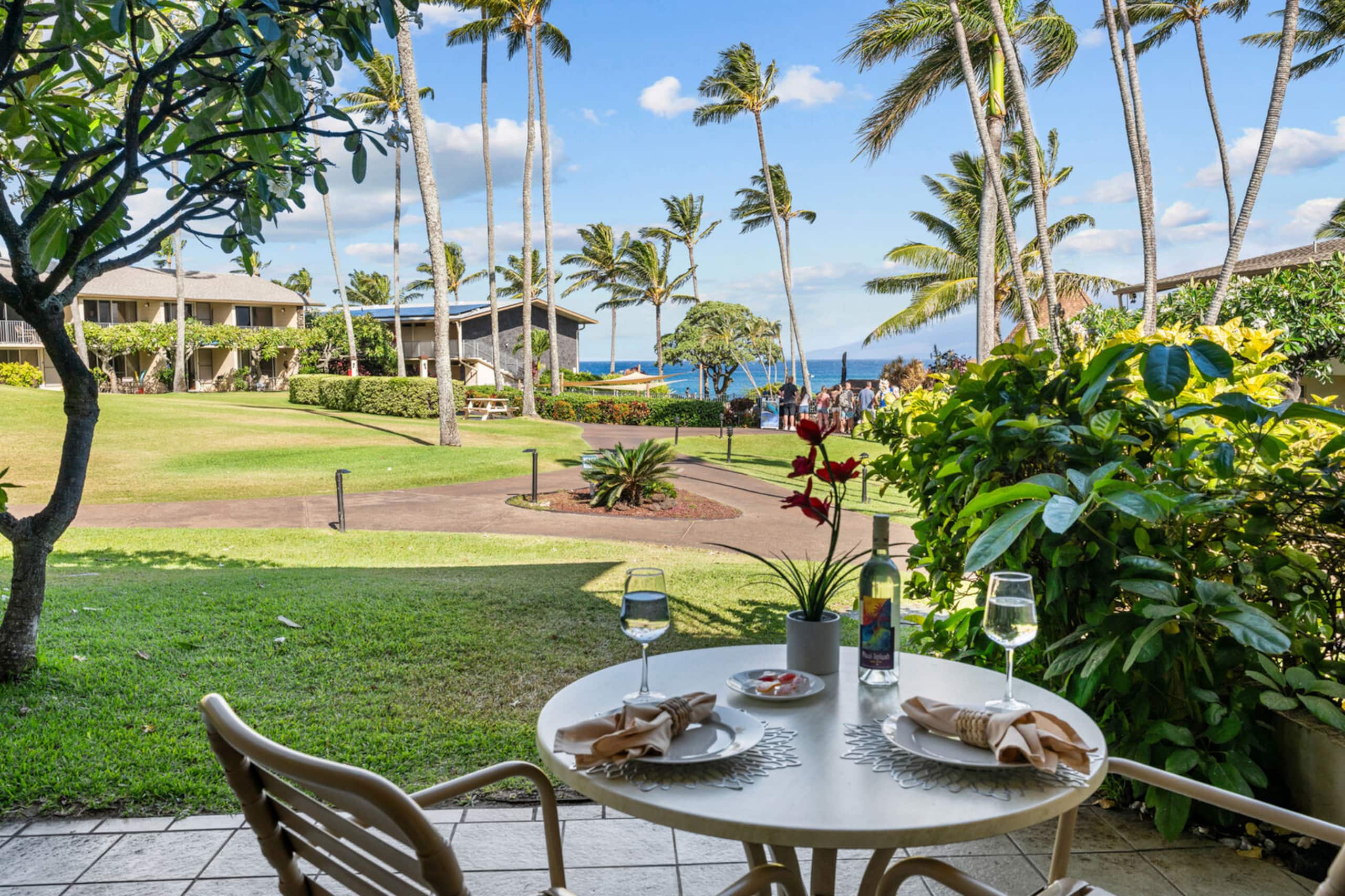 Condo in Lahaina · ★5.0 · 1 bedroom · 2 beds · 1 bath - Image 5