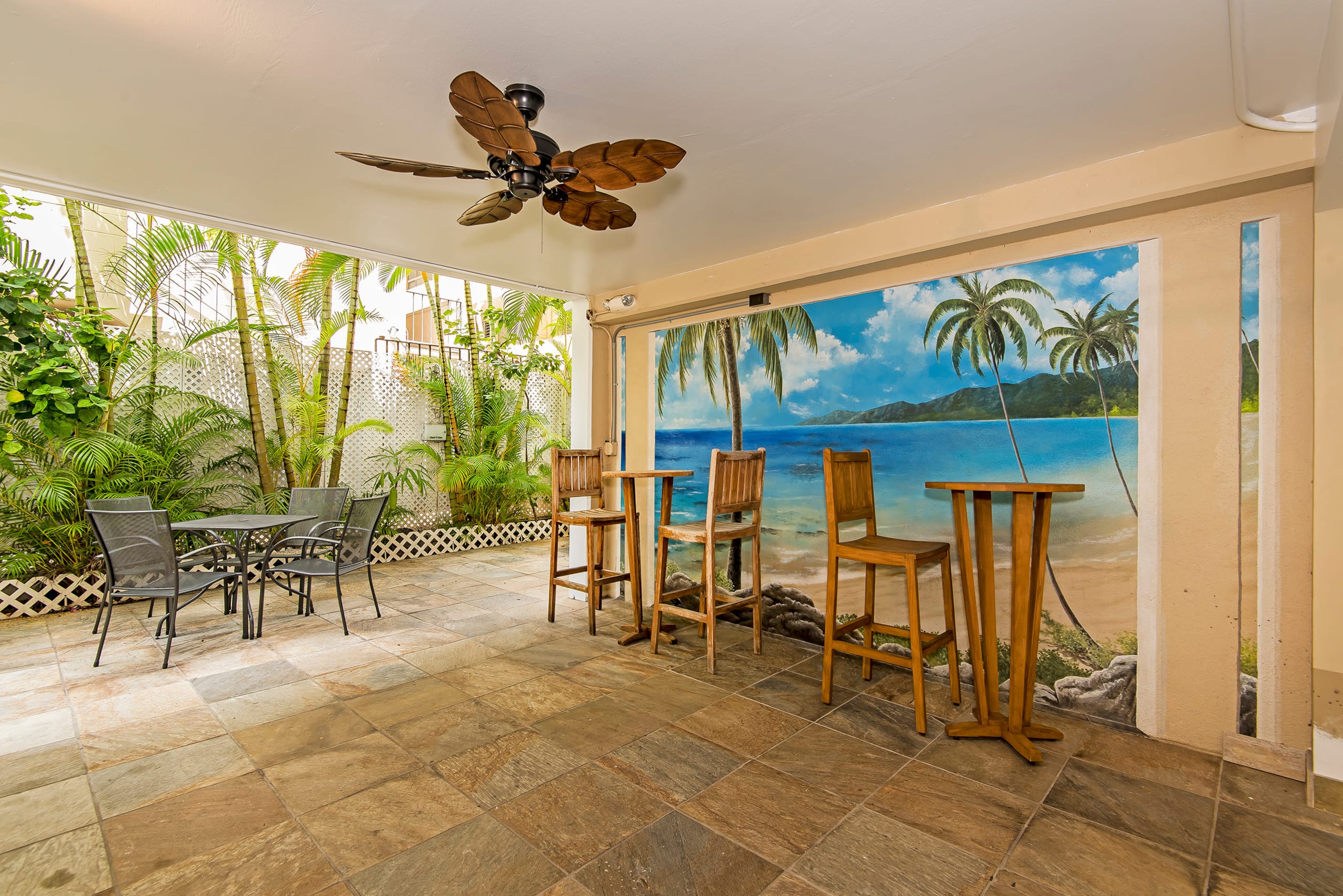 Condo in Honolulu · ★5.0 · 1 bedroom · 3 beds · 1 private bath - Image 18