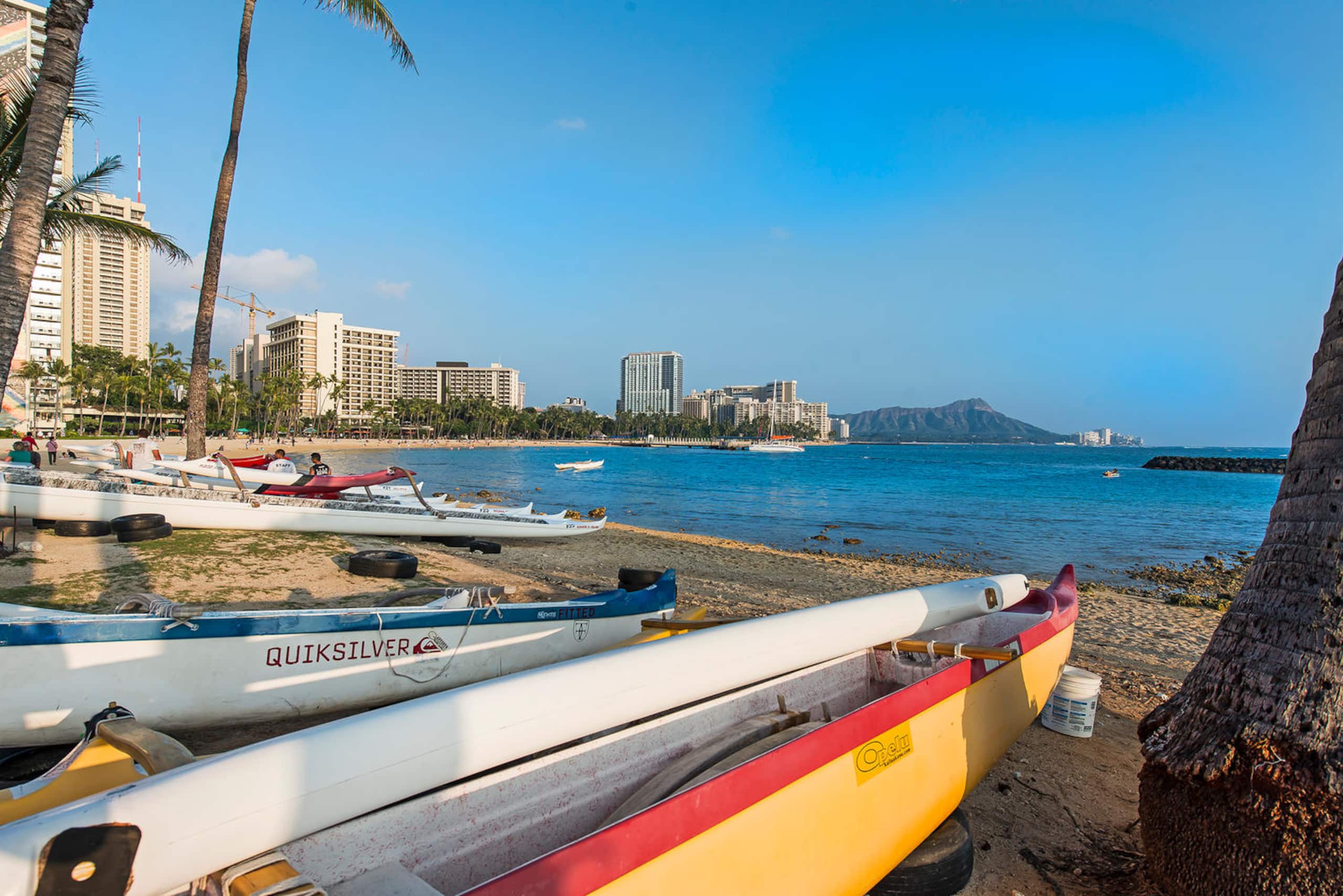 Condo in Honolulu · ★4.45 · 1 bedroom · 3 beds · 1 private bath - Image 36