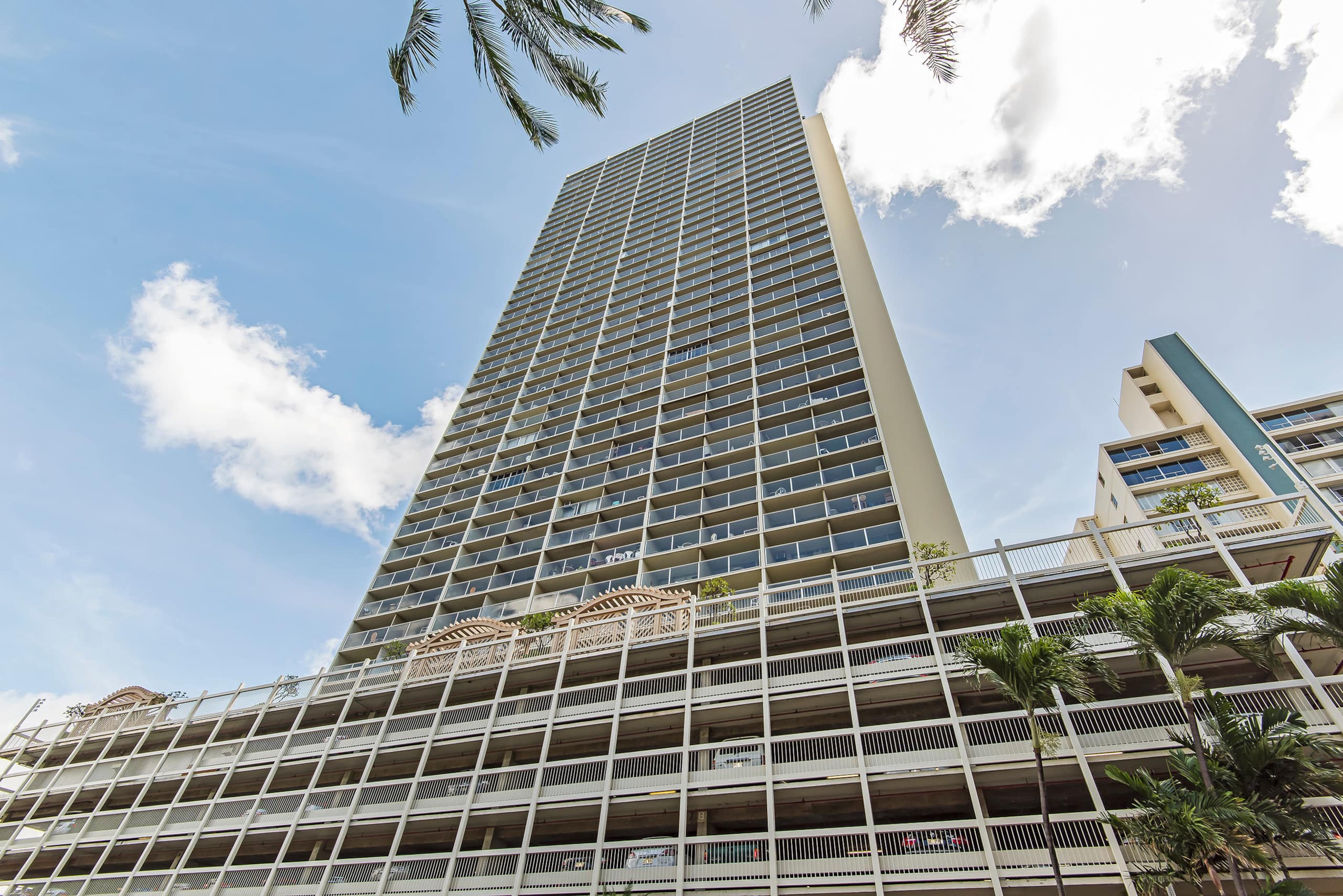 Condo in Honolulu · ★4.78 · Studio · 2 beds · 1 bath - Image 25