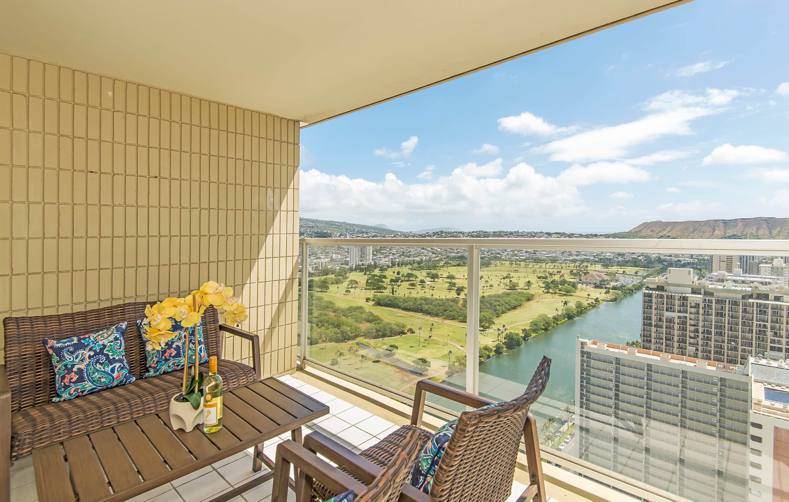 Condo in Honolulu · ★4.78 · Studio · 2 beds · 1 bath - Image 9