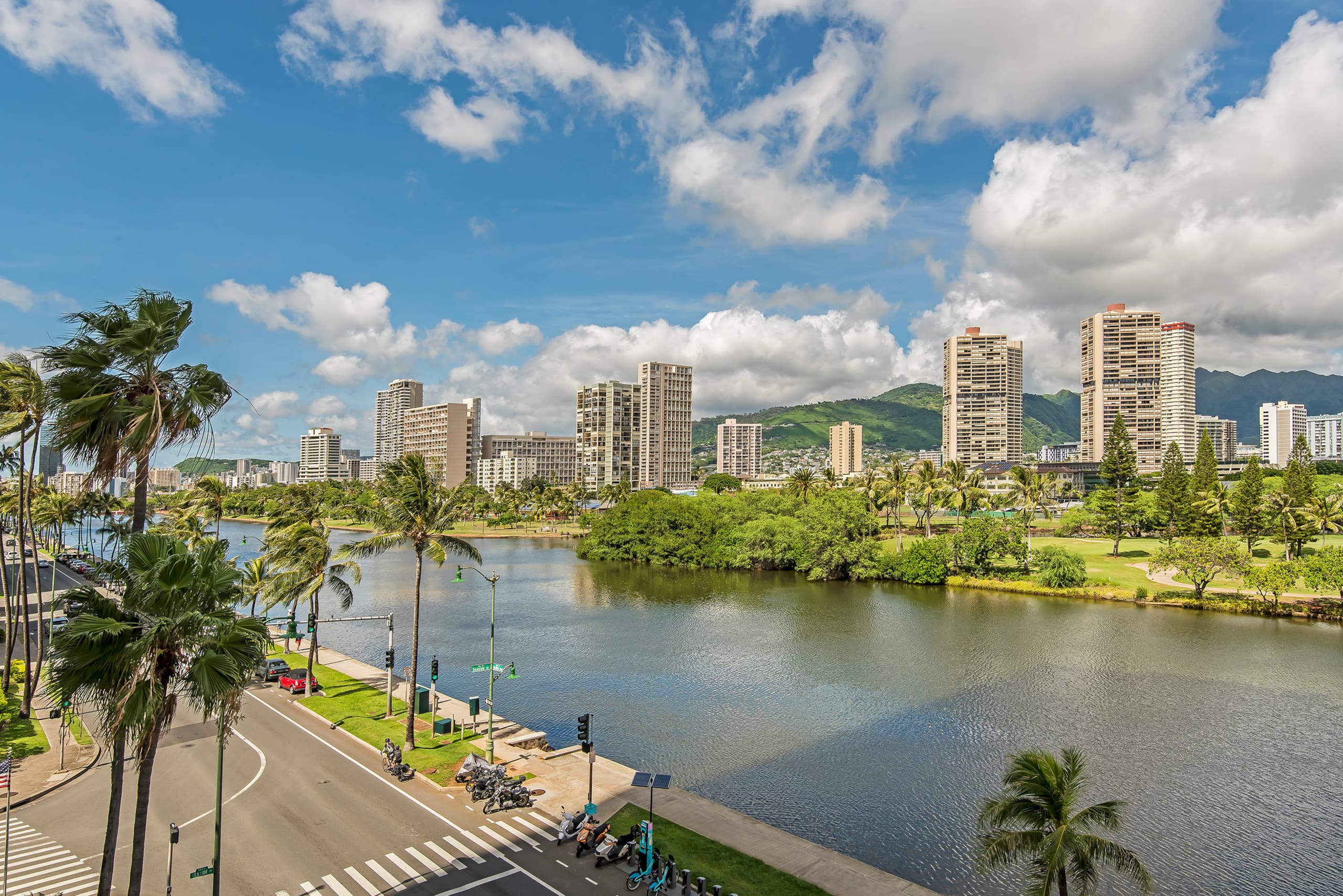 Condo in Honolulu · ★4.8 · Studio · 2 beds · 1 bath - Image 24