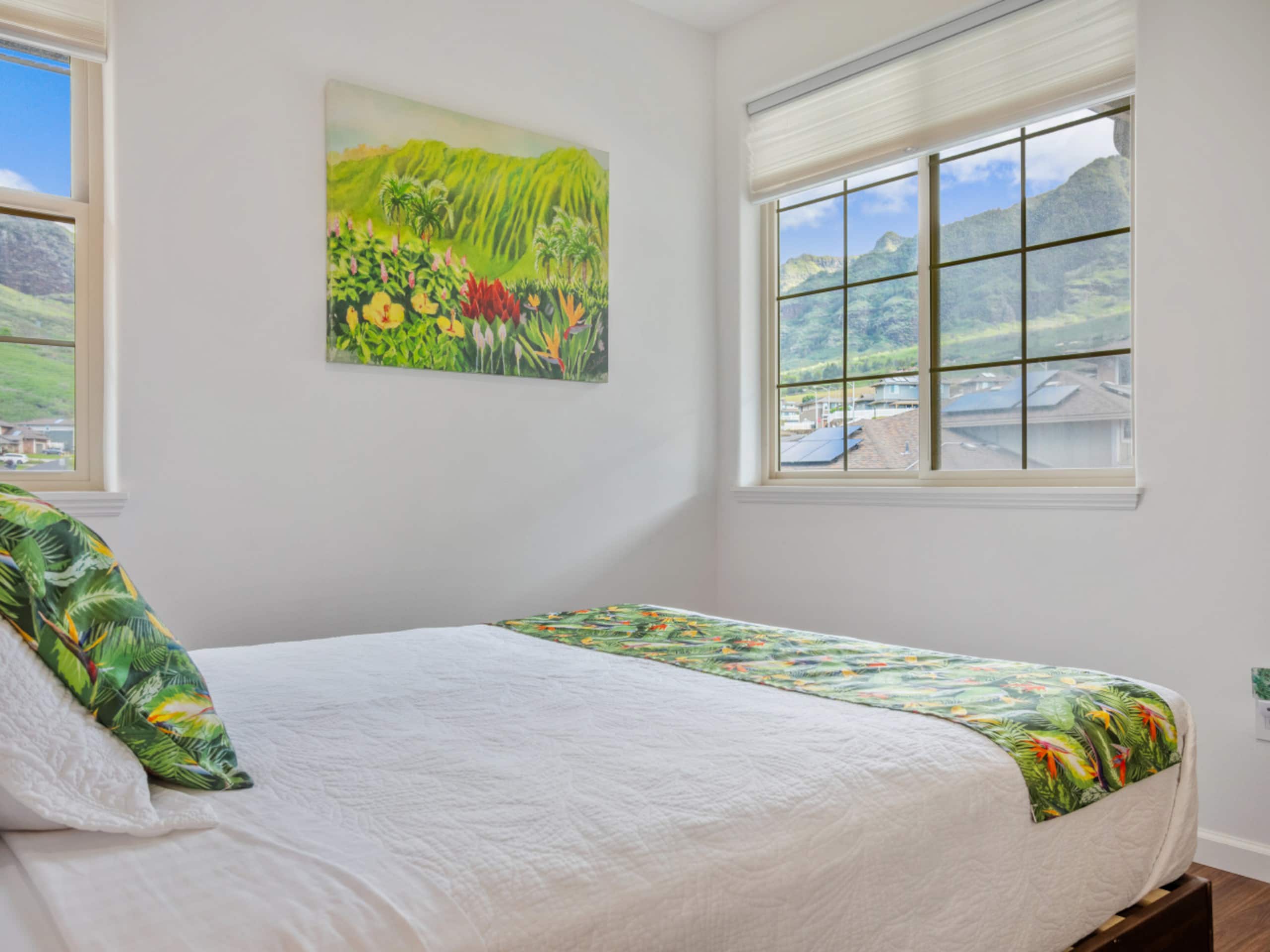 Home in Makaha Valley · ★5.0 · 4 bedrooms · 5 beds · 2.5 private baths - Image 39