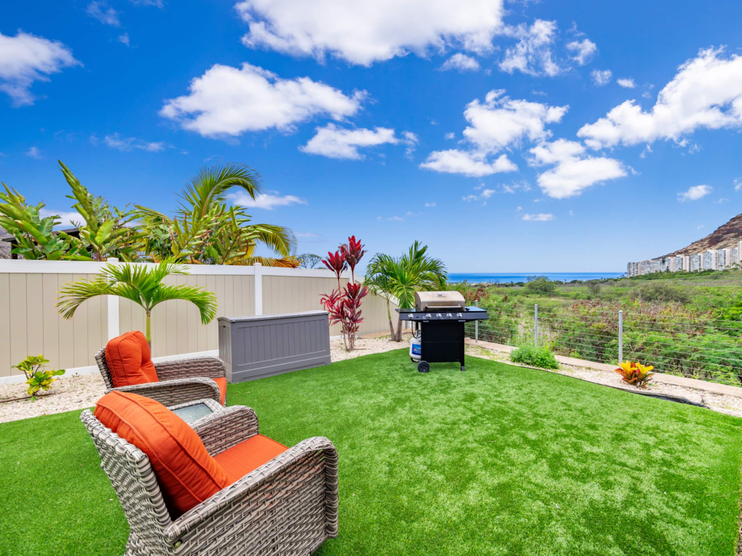 Home in Makaha Valley · ★5.0 · 4 bedrooms · 5 beds · 2.5 private baths - Image 82