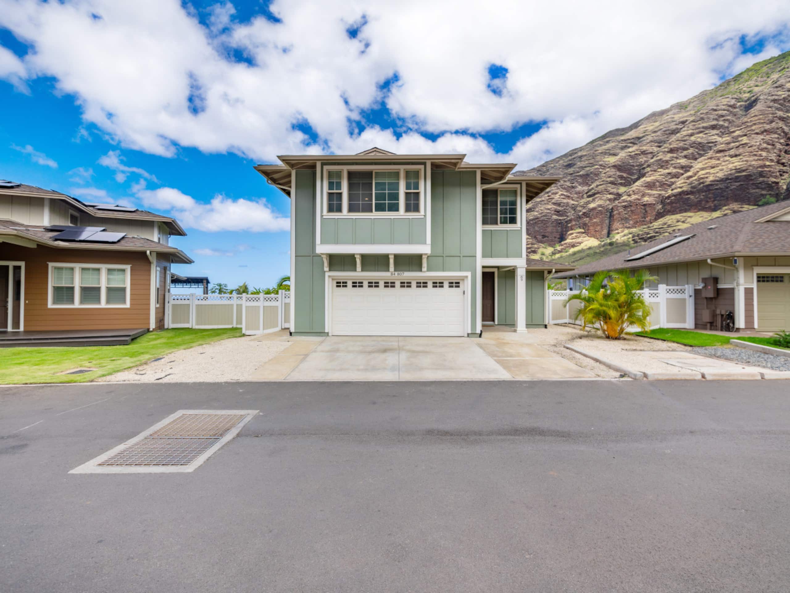 Home in Makaha Valley · ★5.0 · 4 bedrooms · 5 beds · 2.5 private baths - Image 13