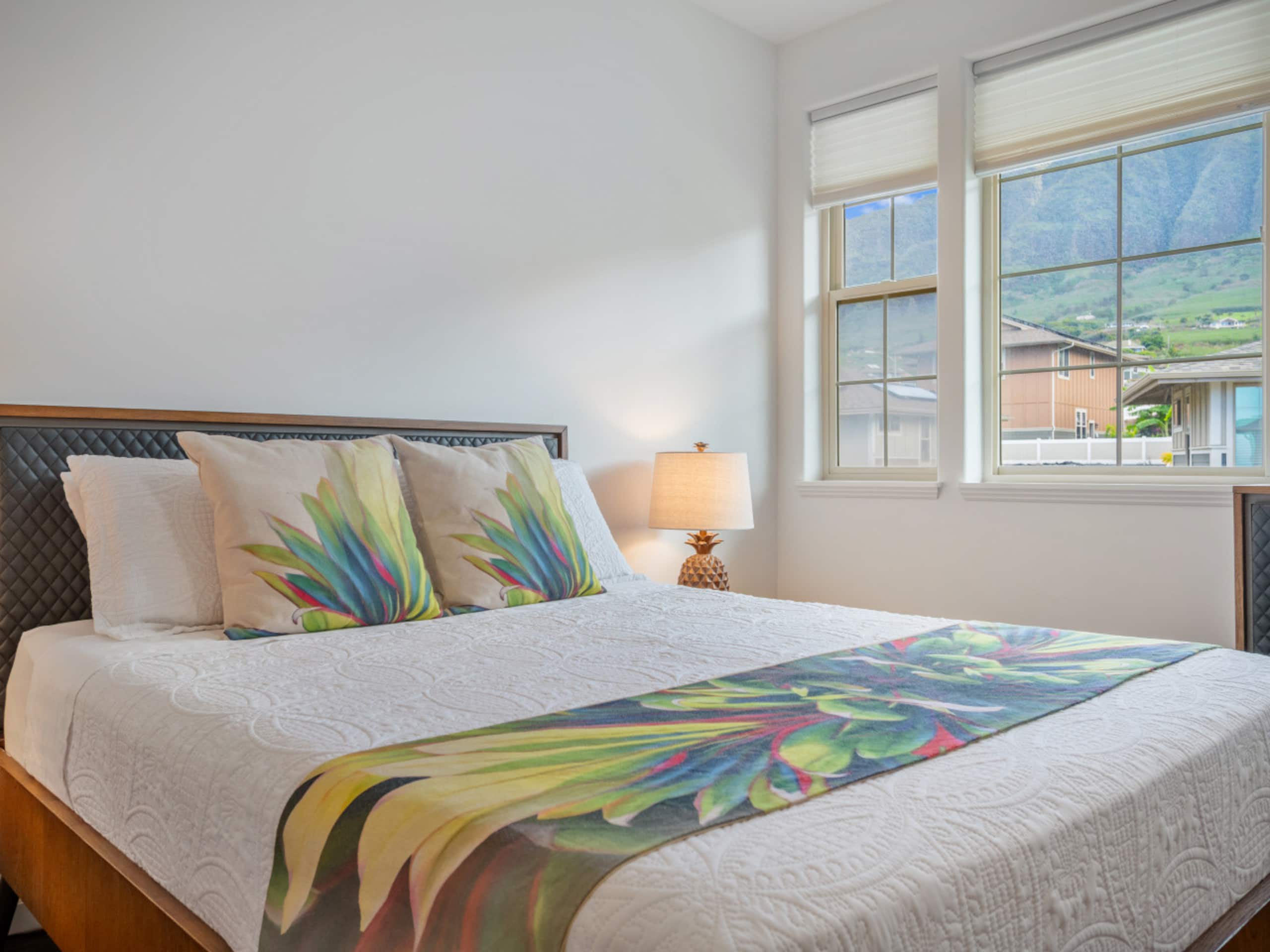 Home in Makaha Valley · ★5.0 · 4 bedrooms · 5 beds · 2.5 private baths - Image 73