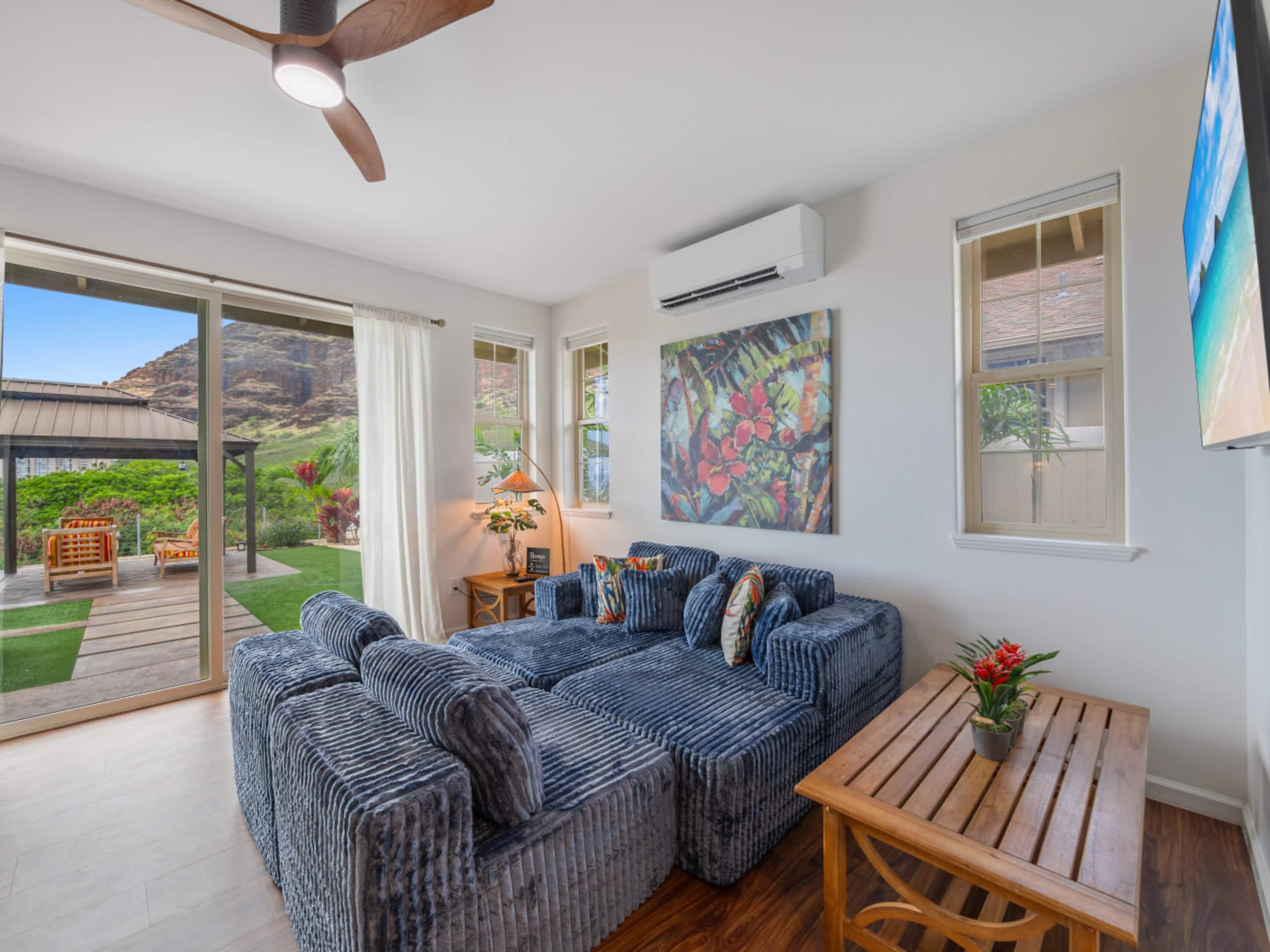 Home in Makaha Valley · ★5.0 · 4 bedrooms · 5 beds · 2.5 private baths - Image 86