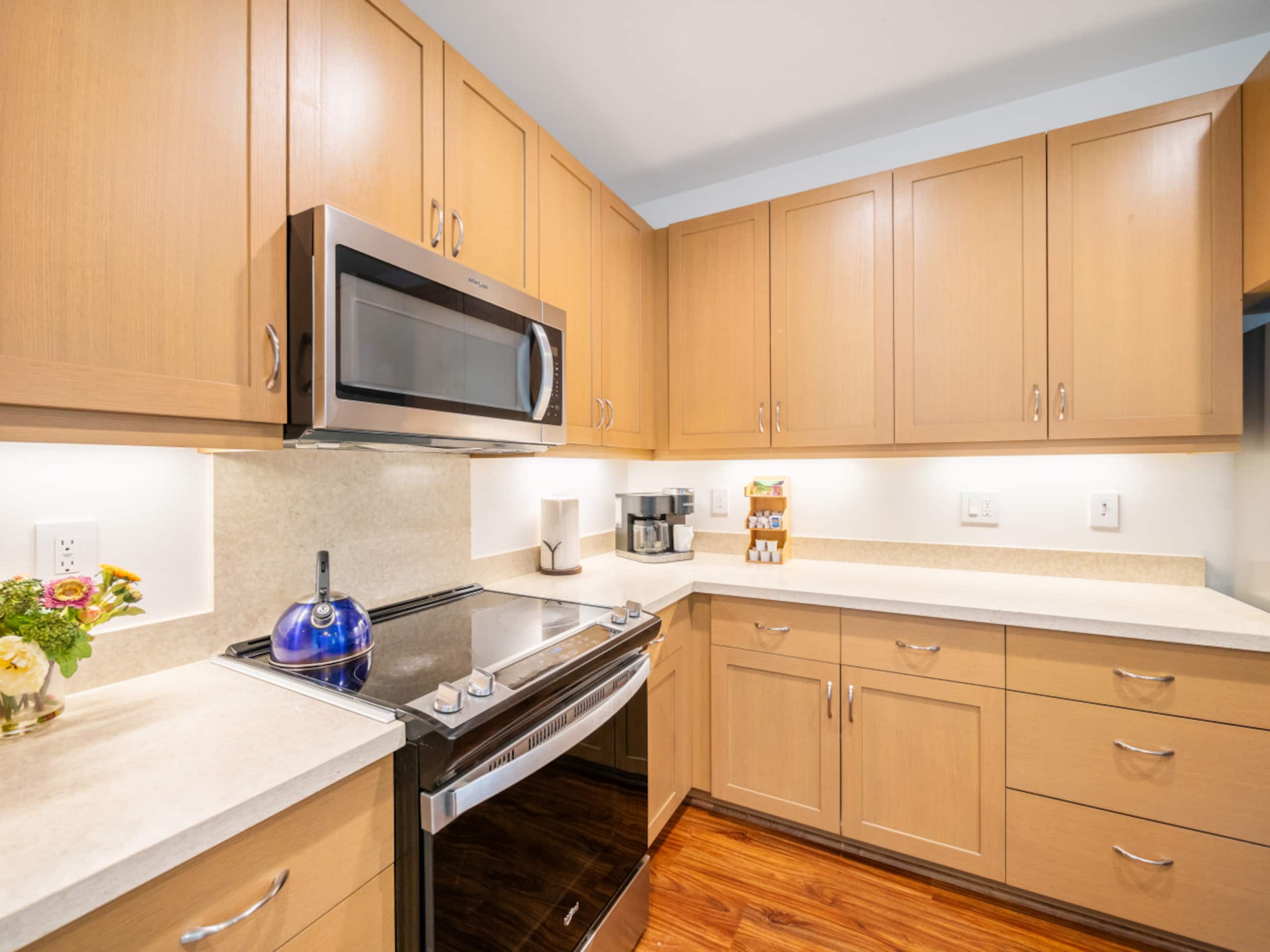 Home in Makaha Valley · ★5.0 · 4 bedrooms · 5 beds · 2.5 private baths - Image 34