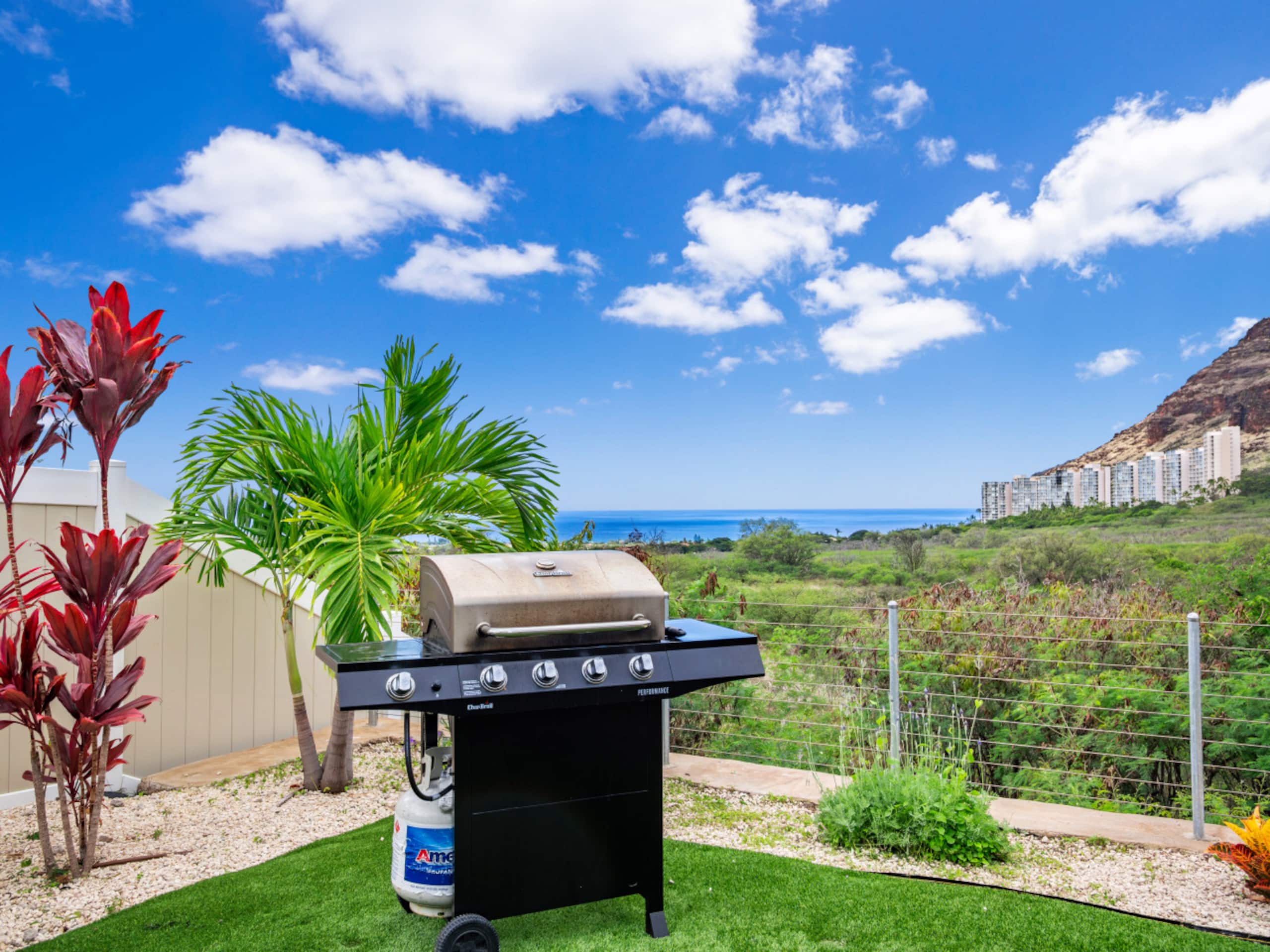 Home in Makaha Valley · ★5.0 · 4 bedrooms · 5 beds · 2.5 private baths - Image 80